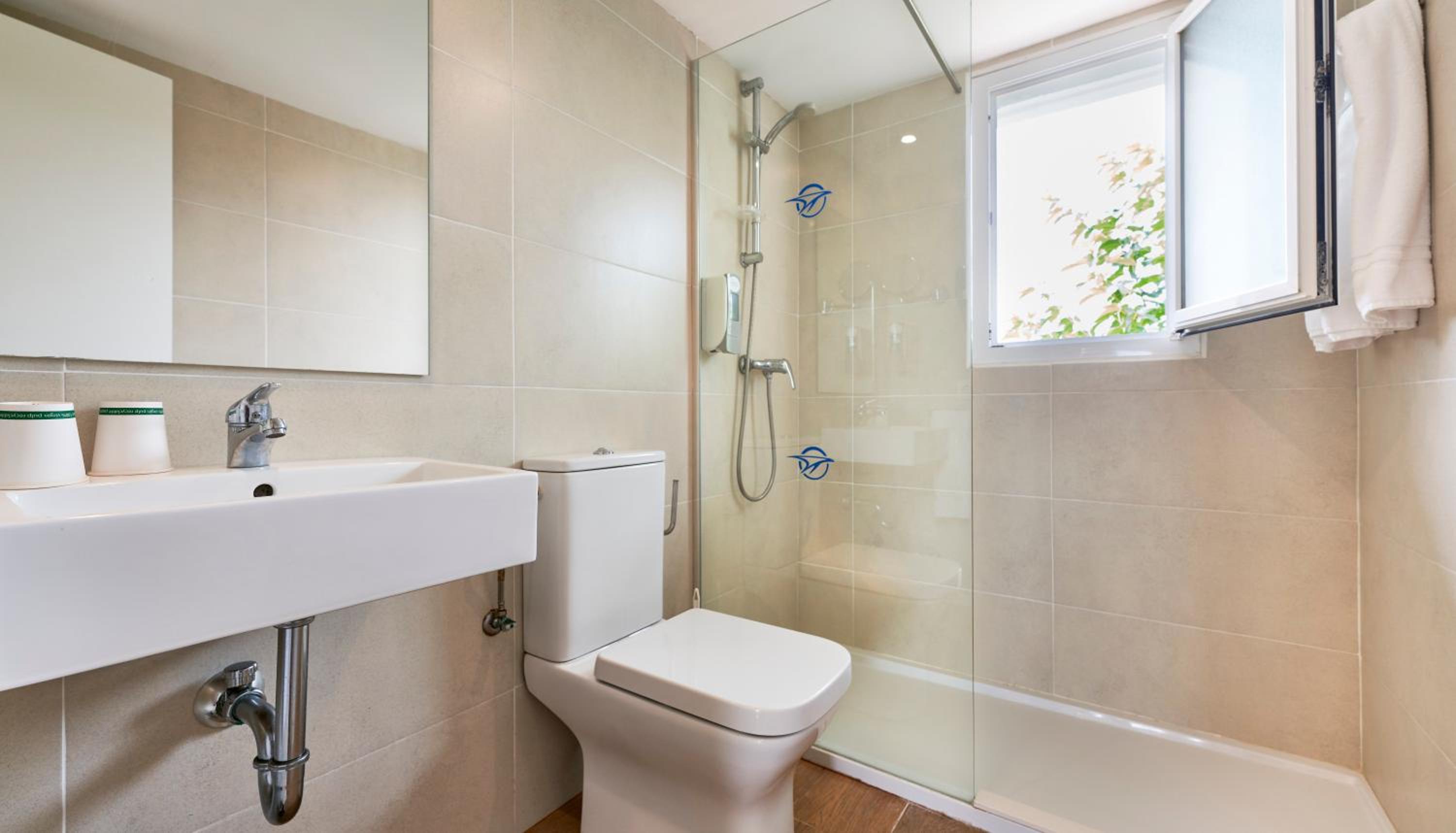 One-Bedroom Apartment with Water Park Access (3 Adults + 1 Child) photo 2
