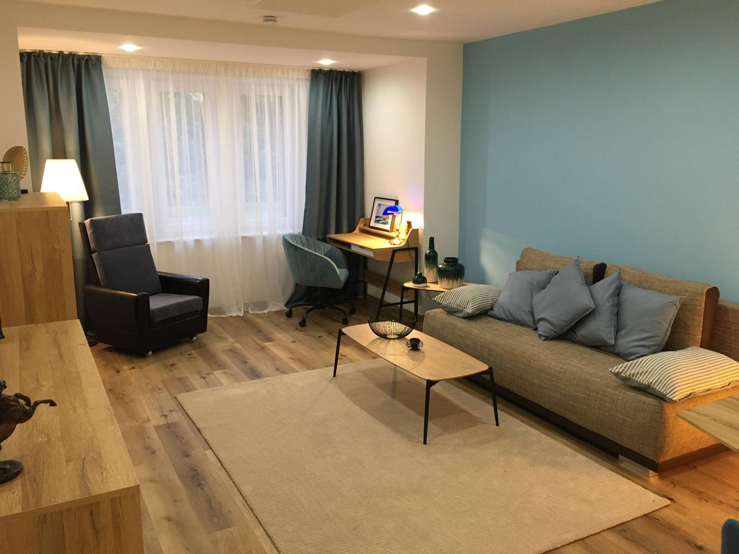 One-Bedroom Apartment - Photo 6