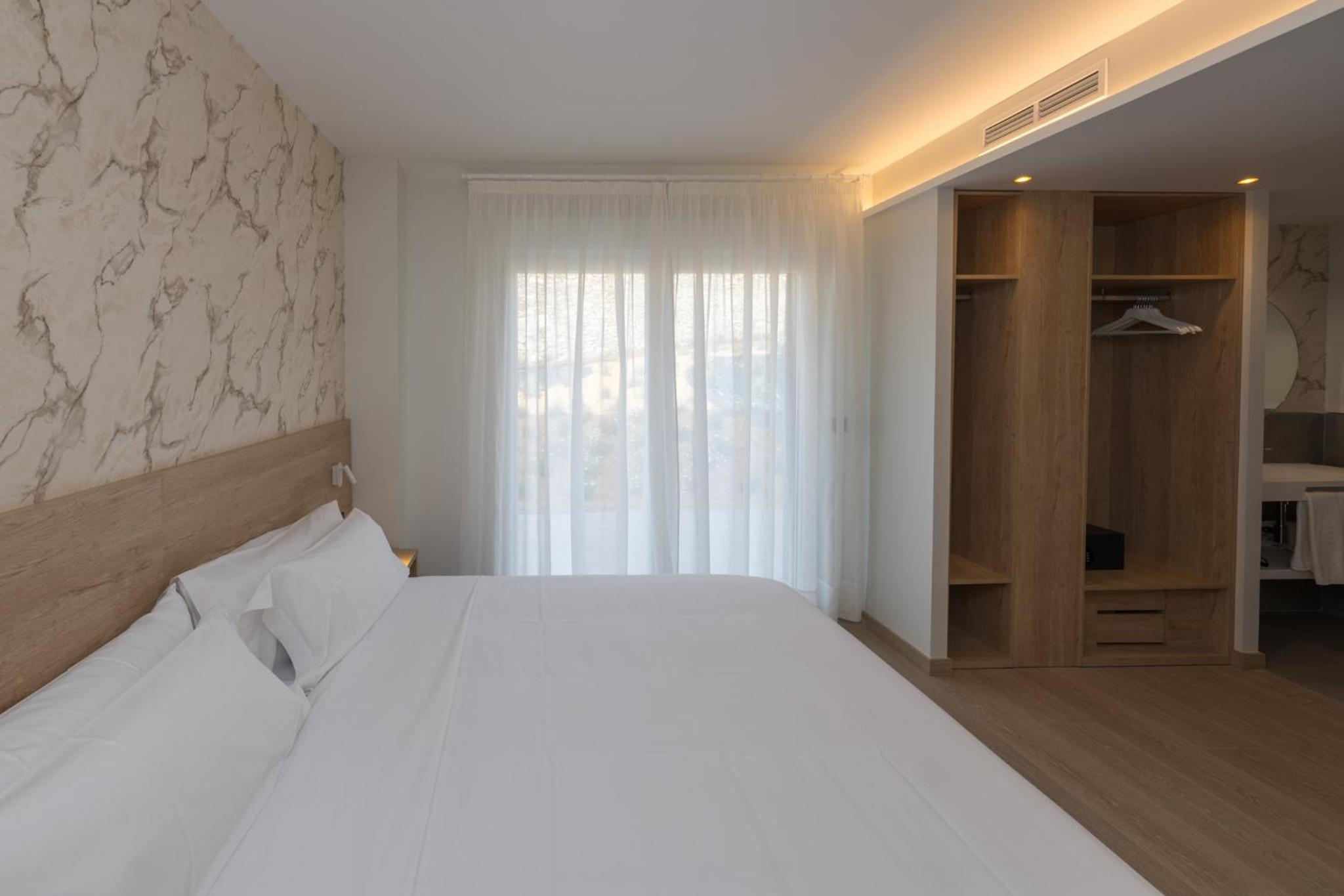 Habitación Doble con Bañera de Hidromasaje