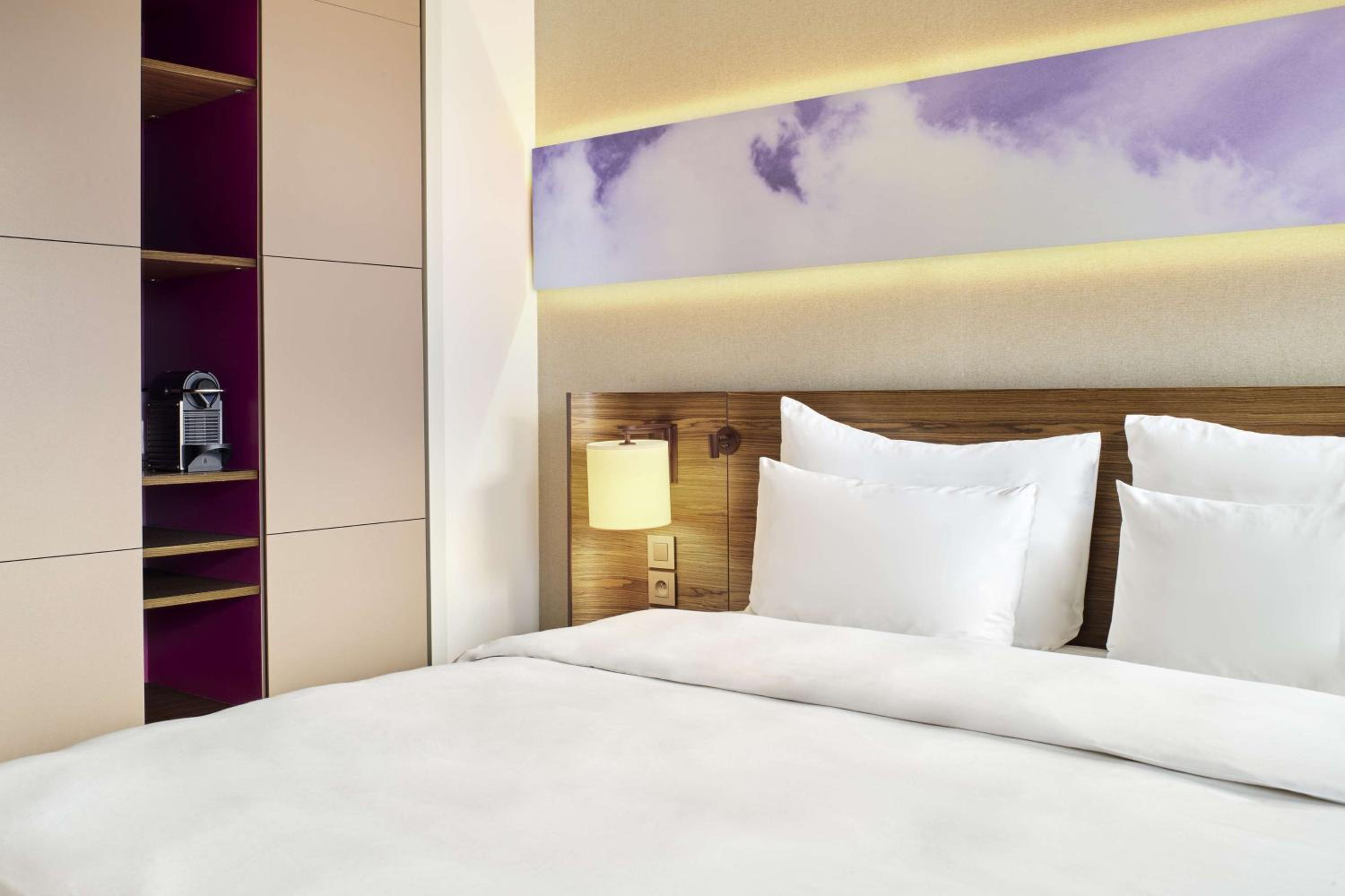 Premium Room with Panoramic Old Town View - Photo 7