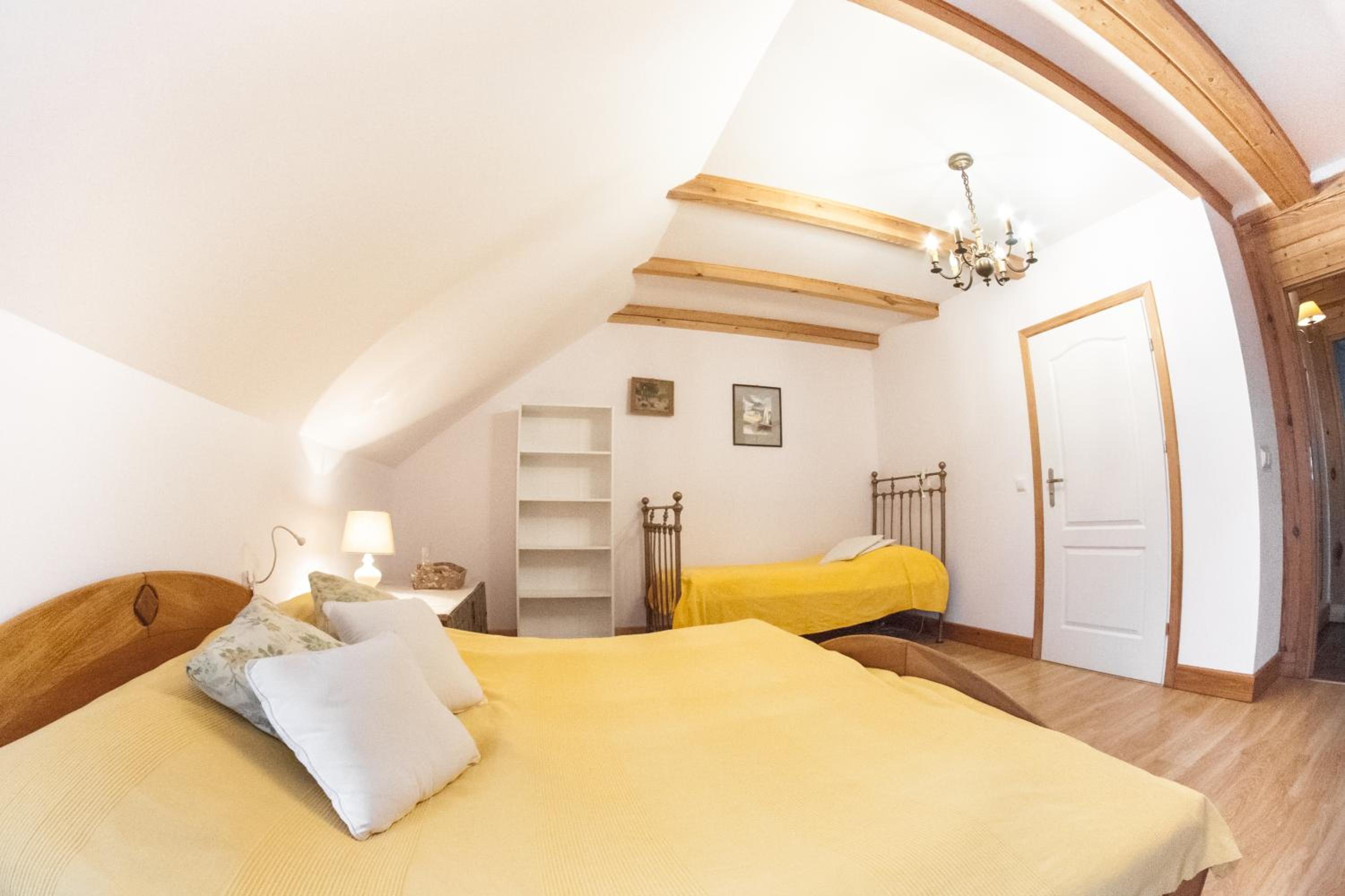 Triple Room with Private Bathroom photo 1