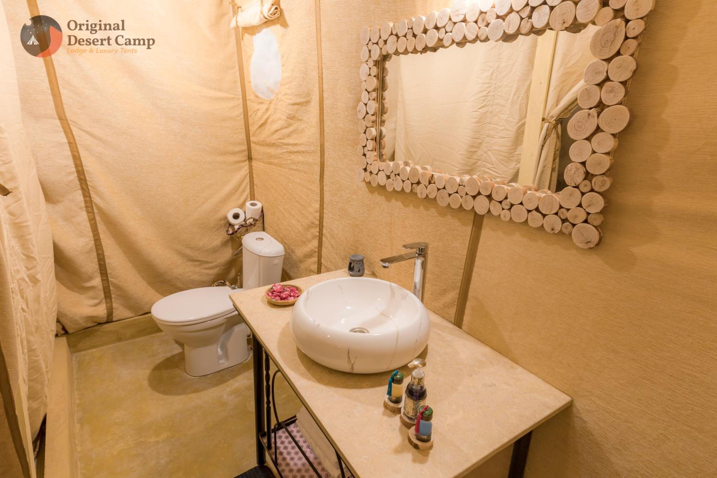 Deluxe Room - Photo 3
