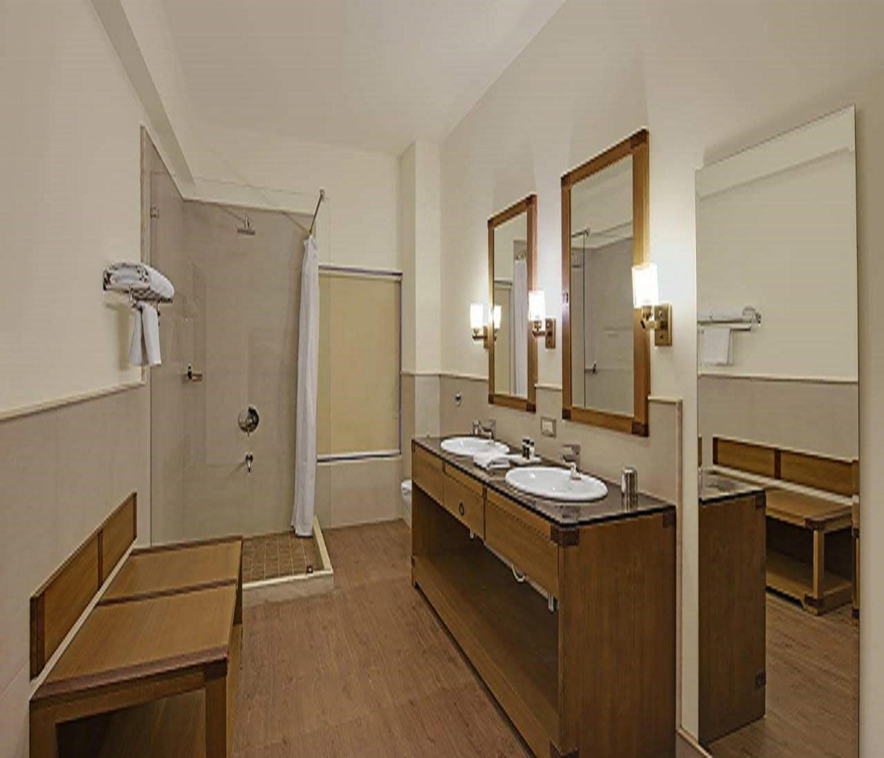 Plunge Pool Suite:: Early check in by 3 hrs till July'26