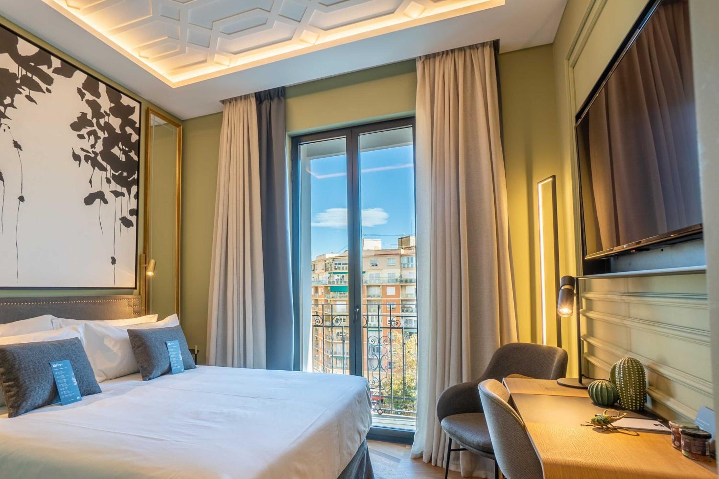 Deluxe Double Room - Photo 1