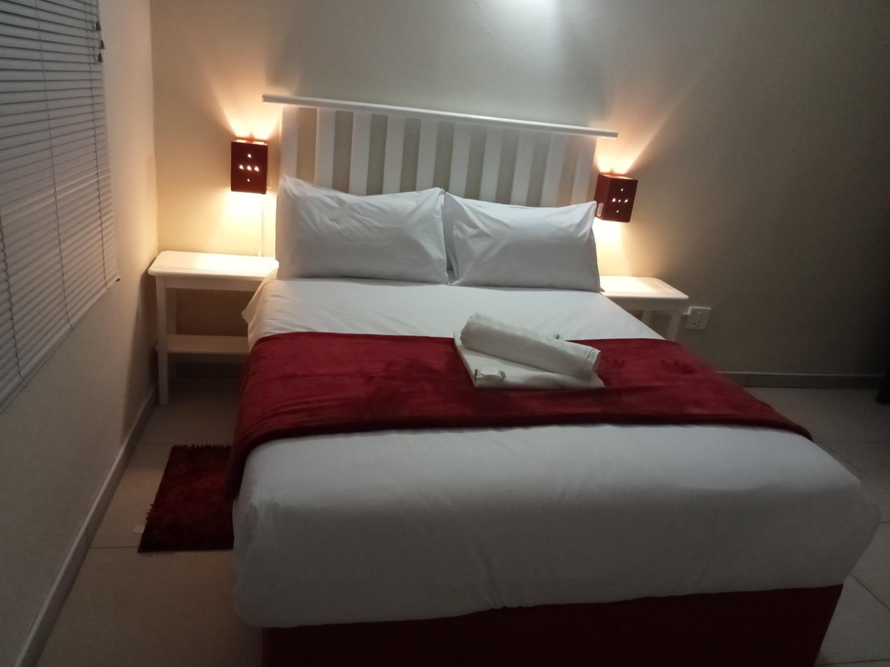  Double Room - Photo 1