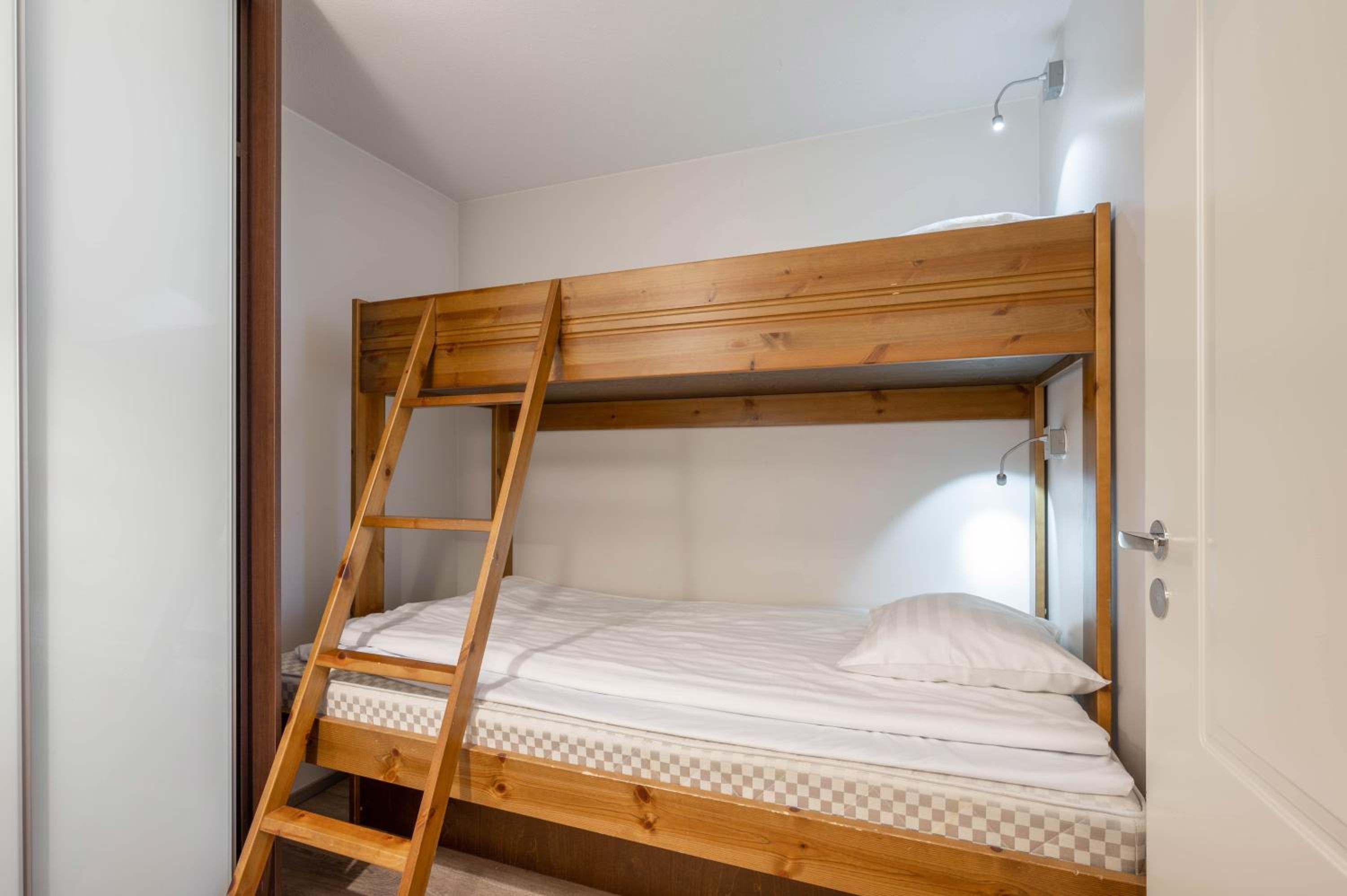 Apartment - Photo 15