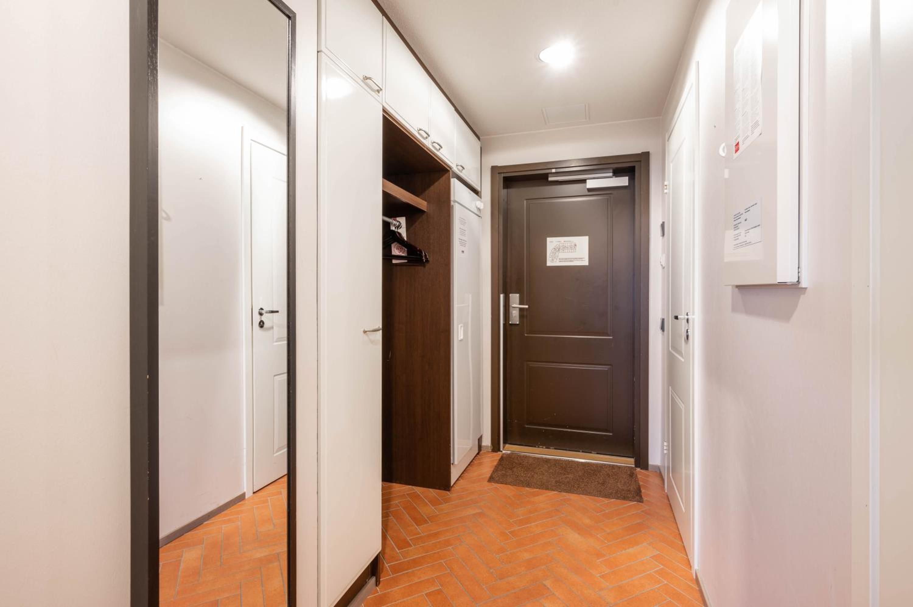 Two-Bedroom Apartment - Photo 7
