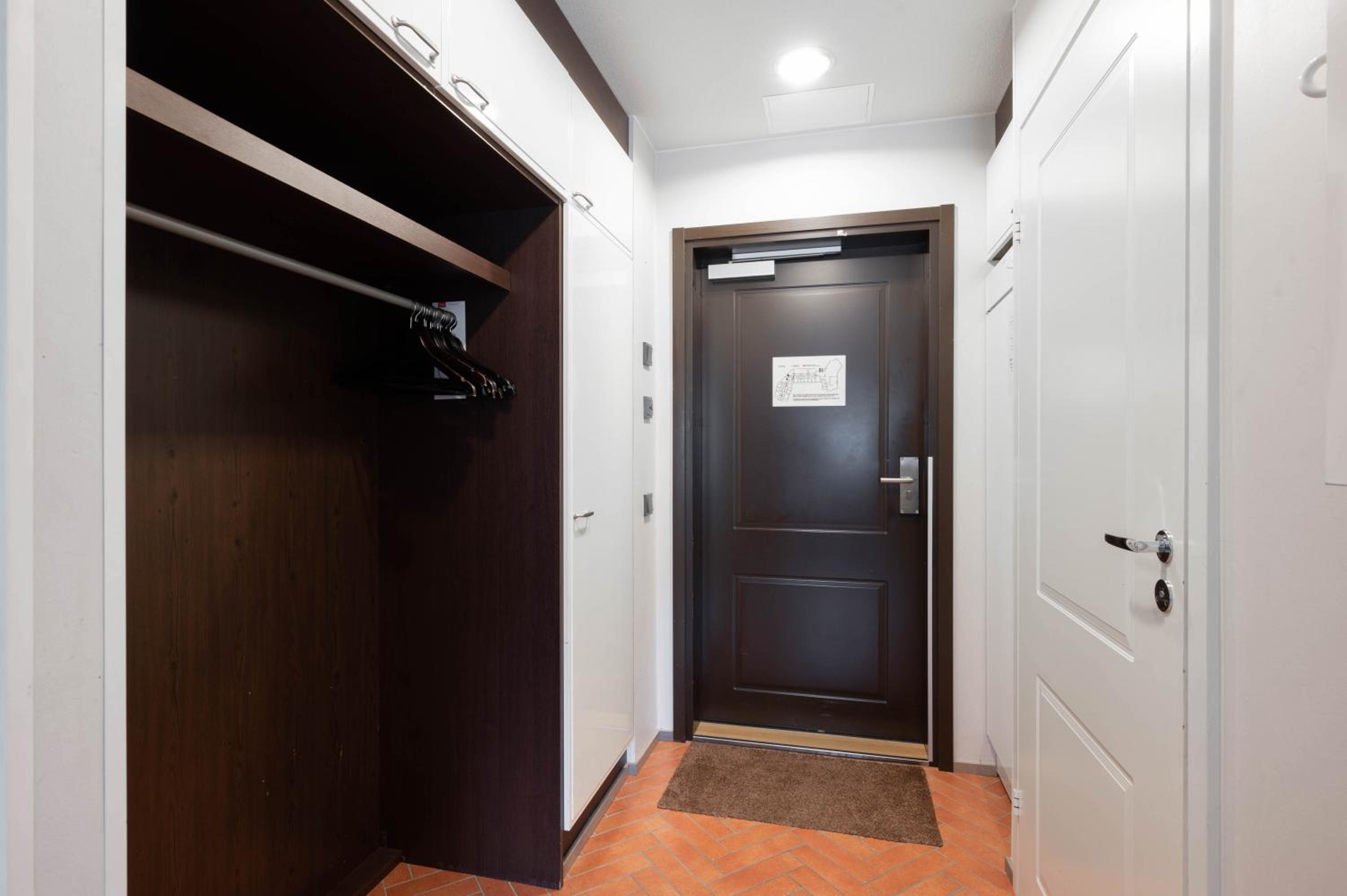 Deluxe Apartment Jaccuzi  - No pets allowed - Photo 4