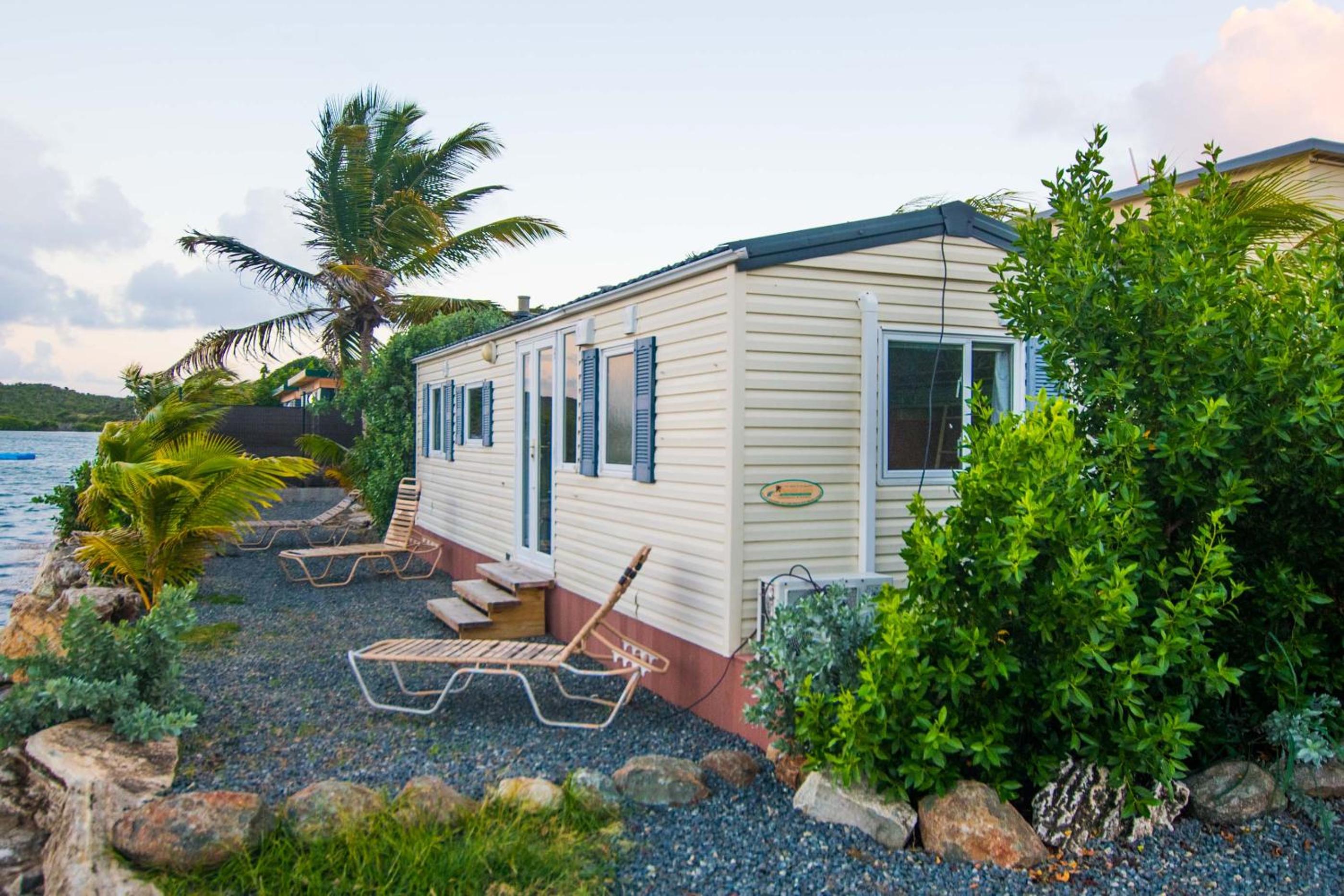 Mobile Home - Photo 14