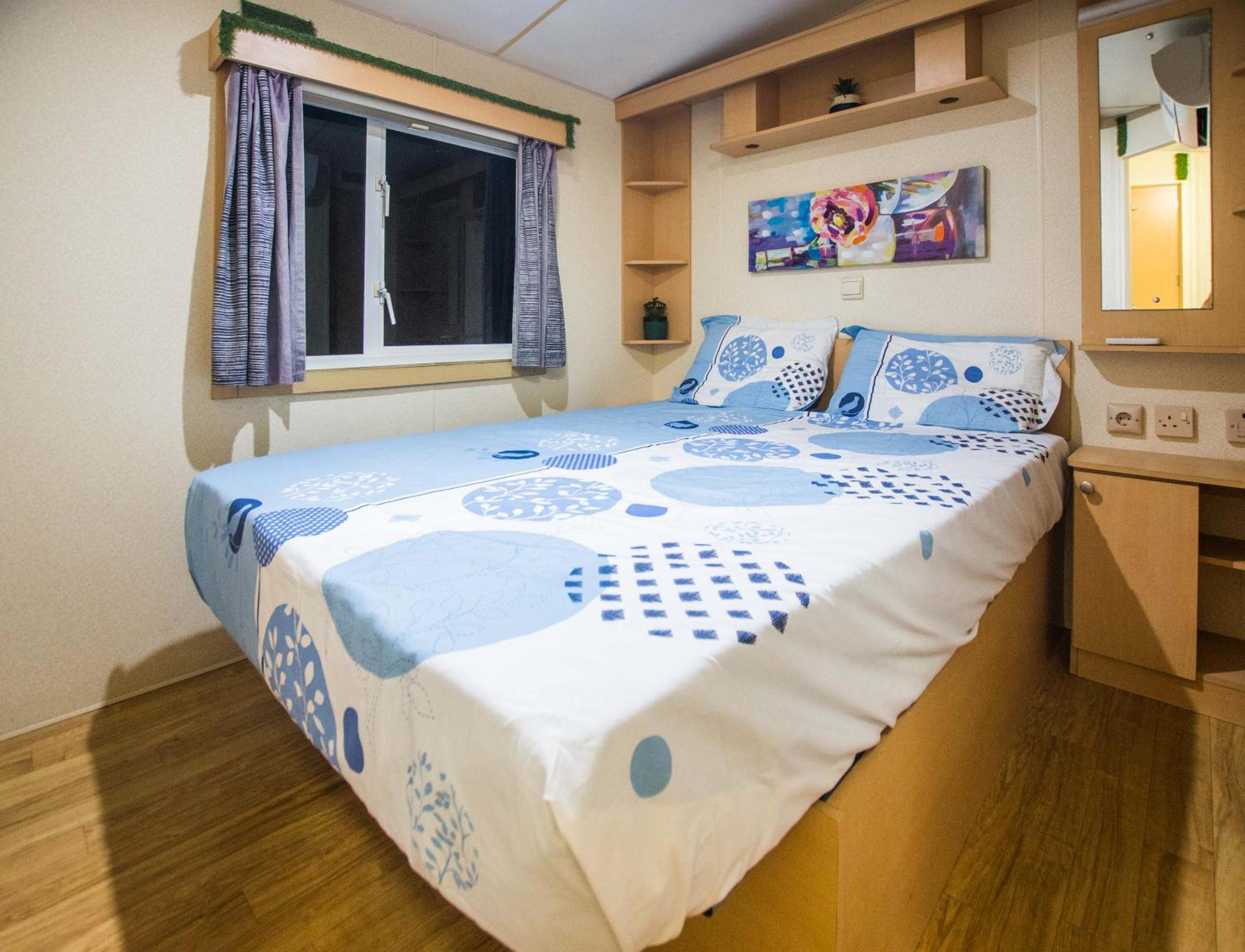 Mobile Home - Photo 1