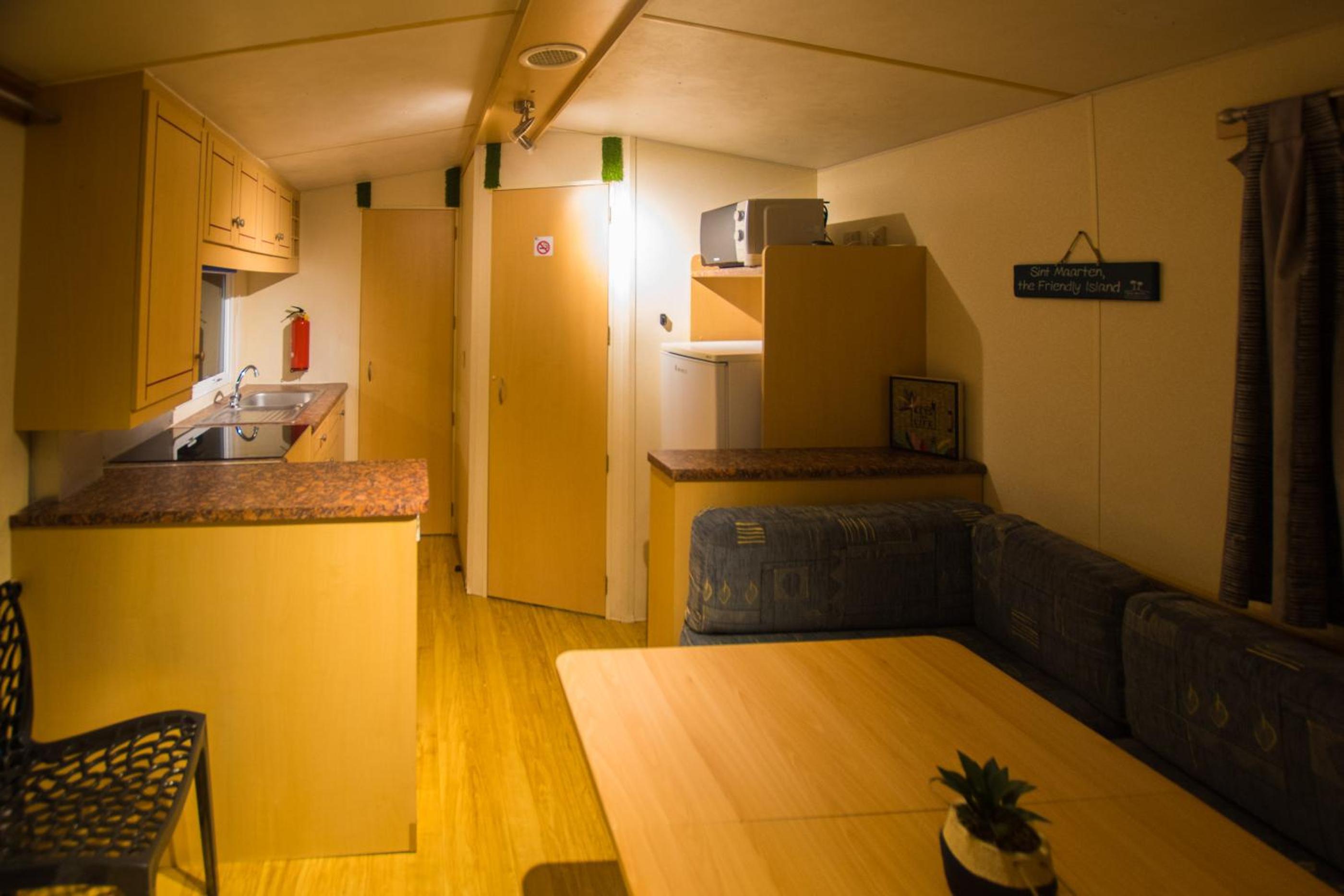 Mobile Home - Photo 17