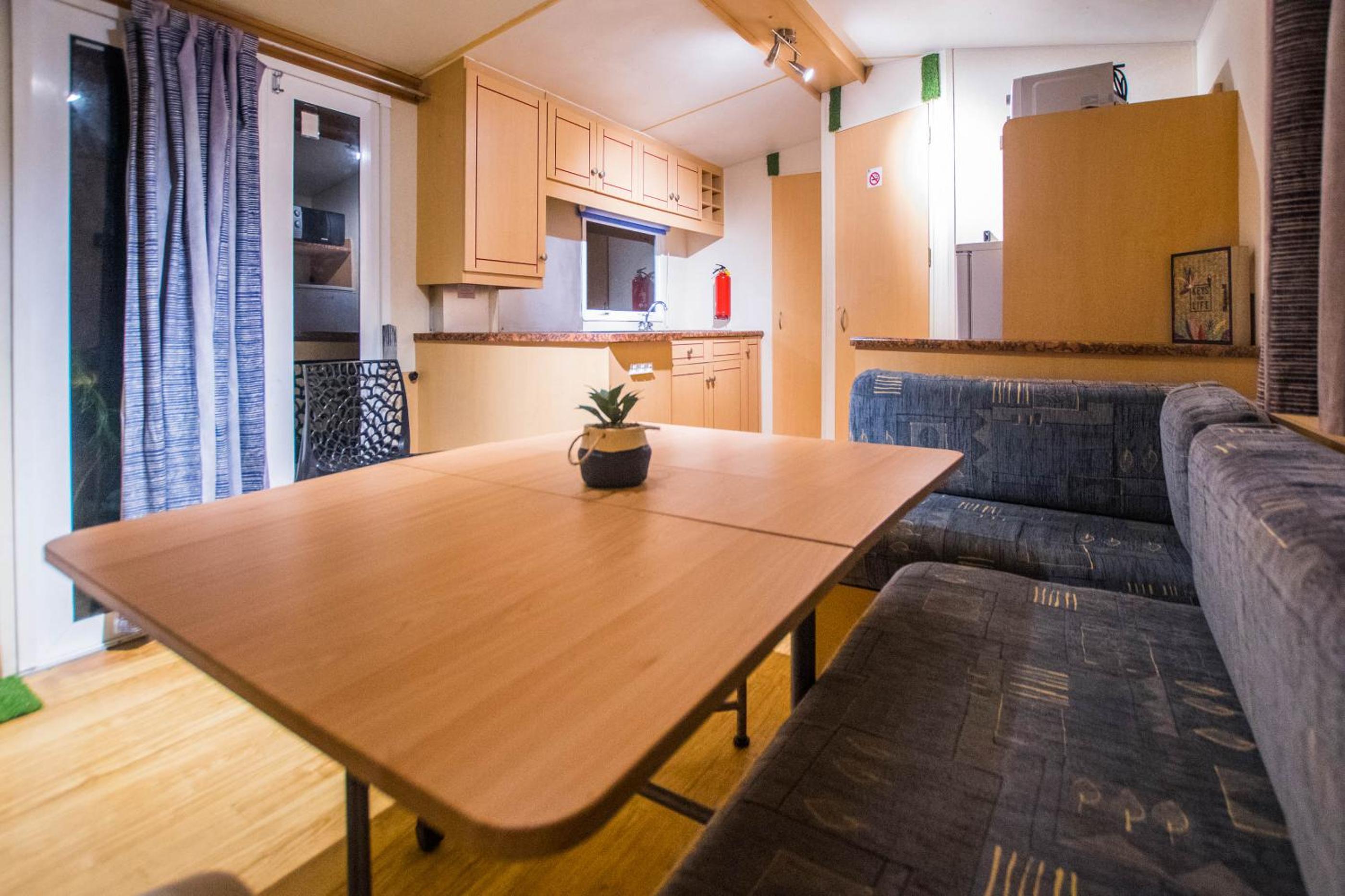 Mobile Home - Photo 4