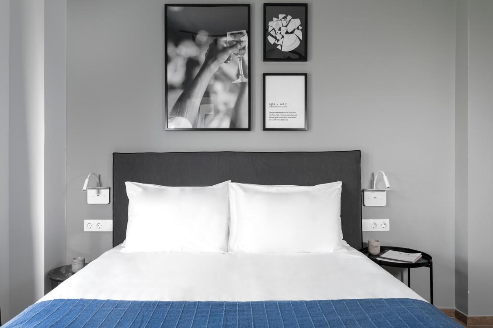 Double Room with Standing Balcony photo 3