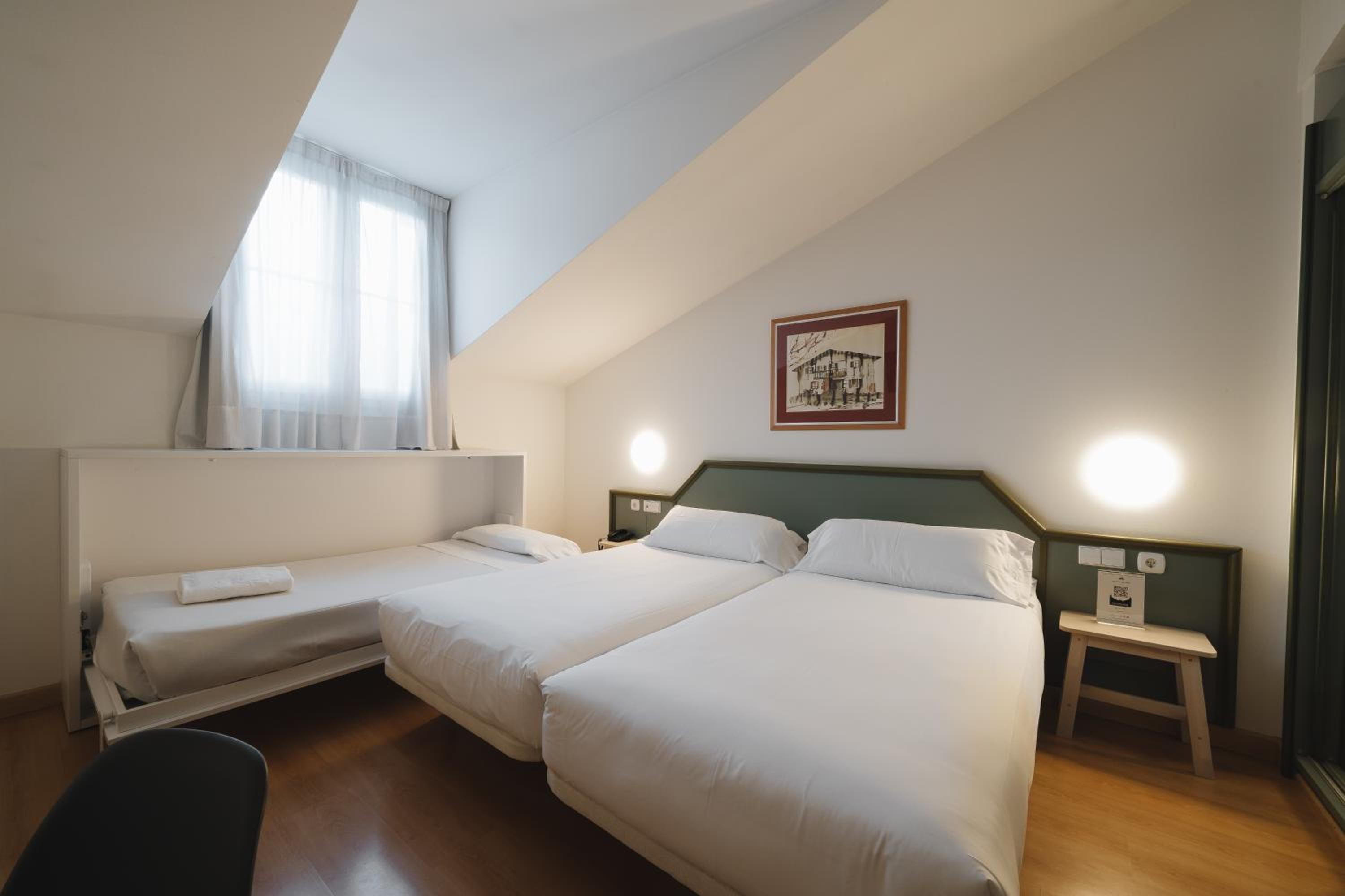 Triple Room - Photo 2