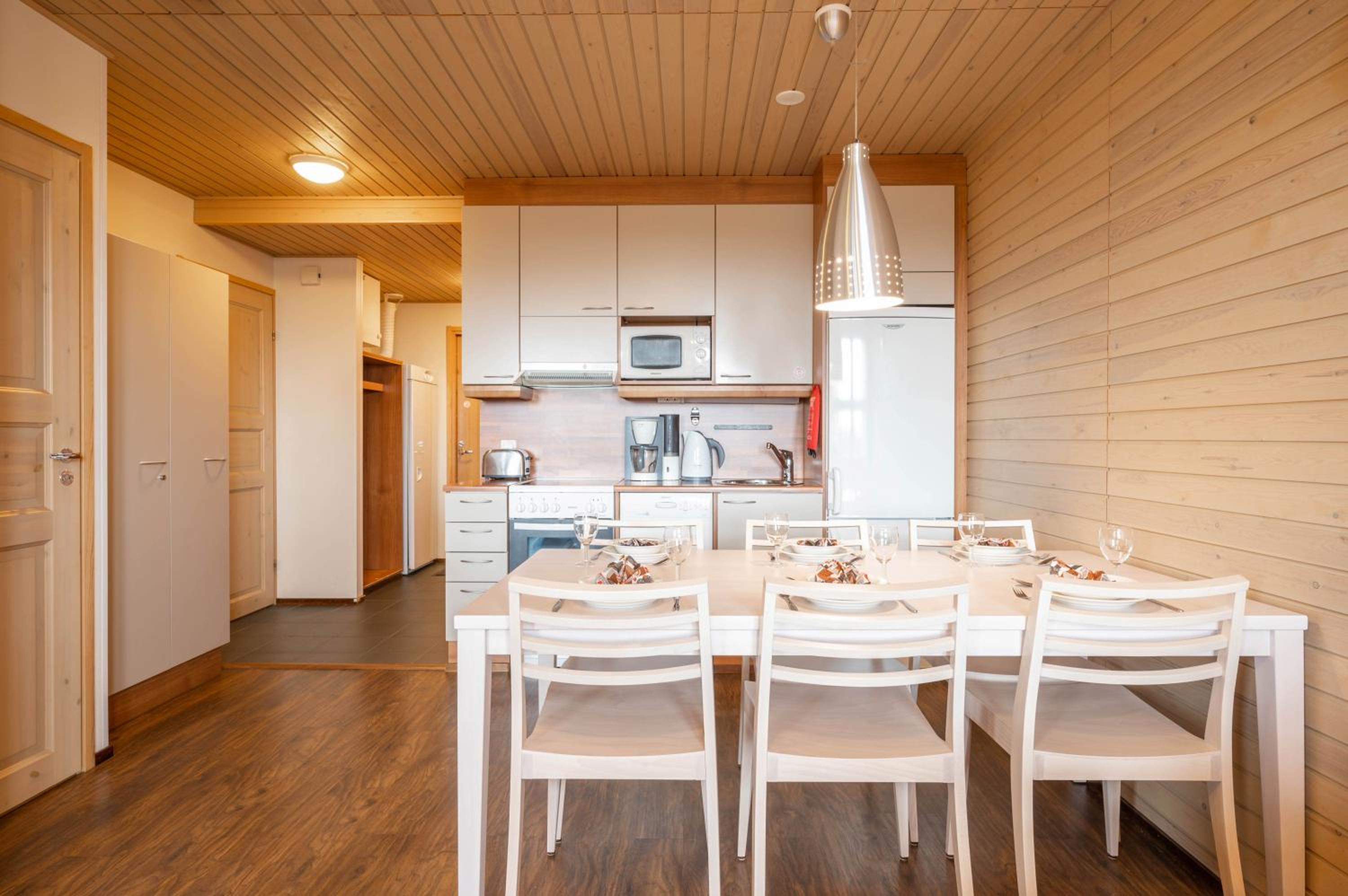 Apartment - Photo 10