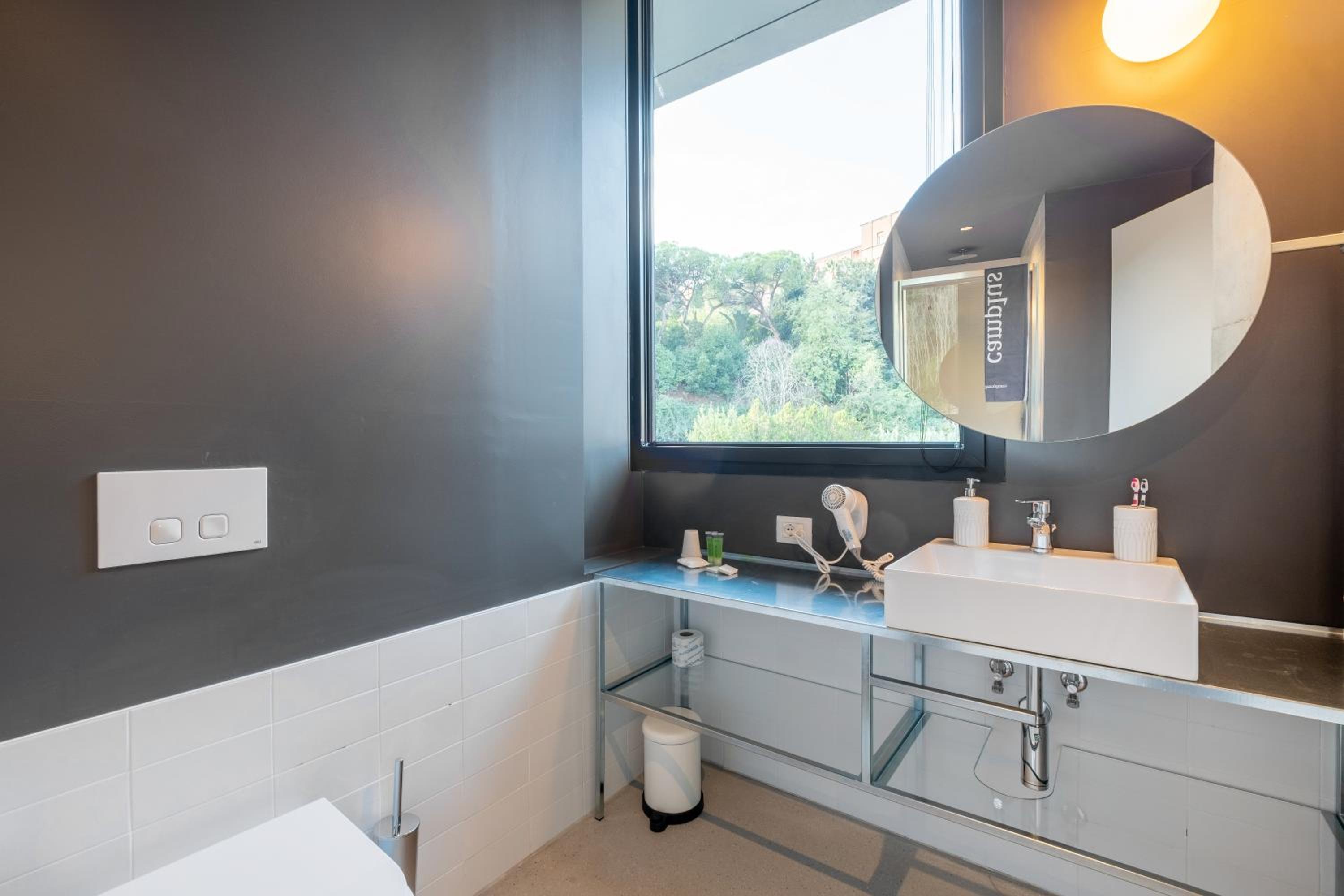 Superior Double or Twin Room photo 3