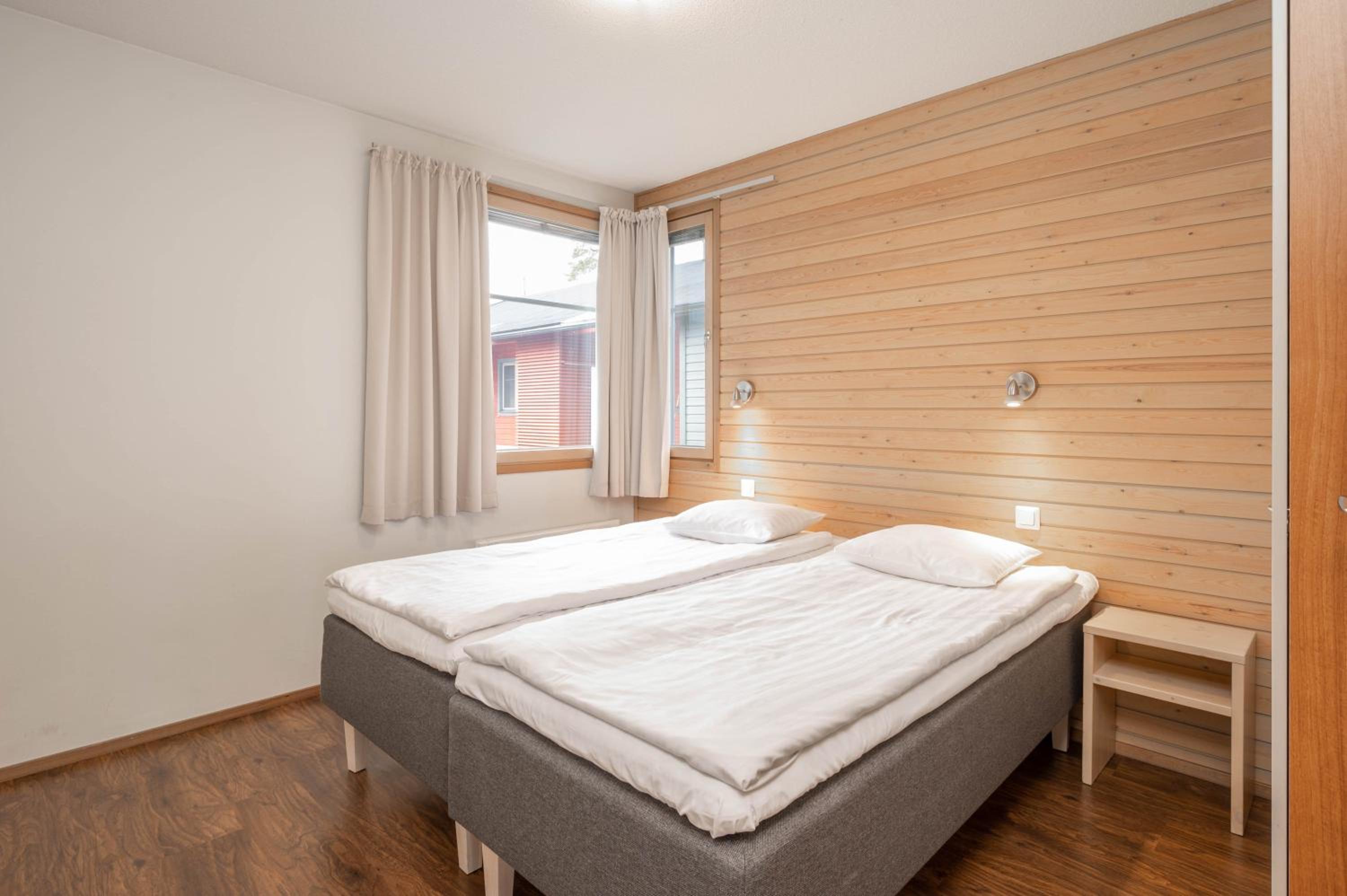 Three-Bedroom Apartment - Photo 6
