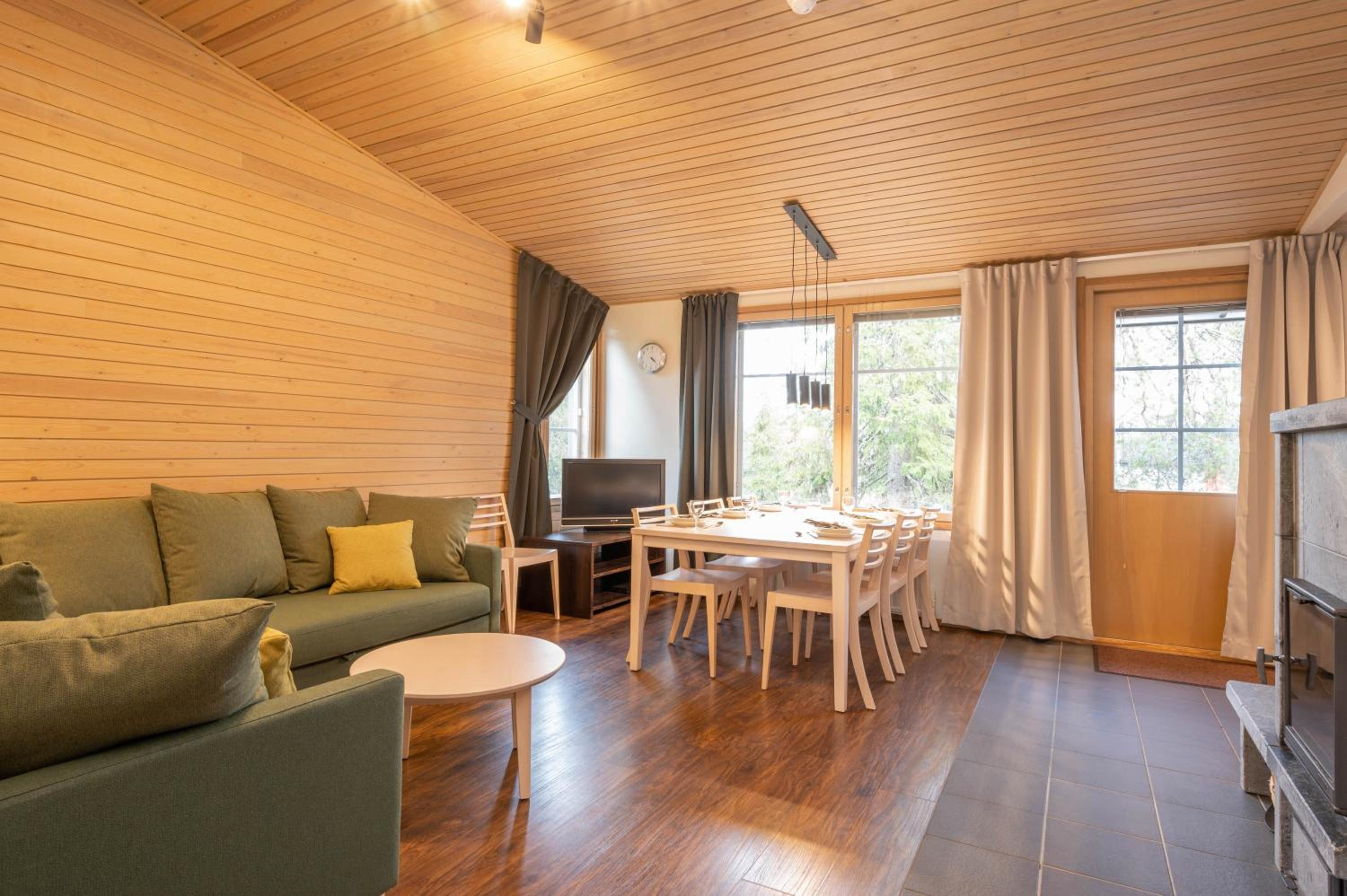 Three-Bedroom Apartment - Photo 1