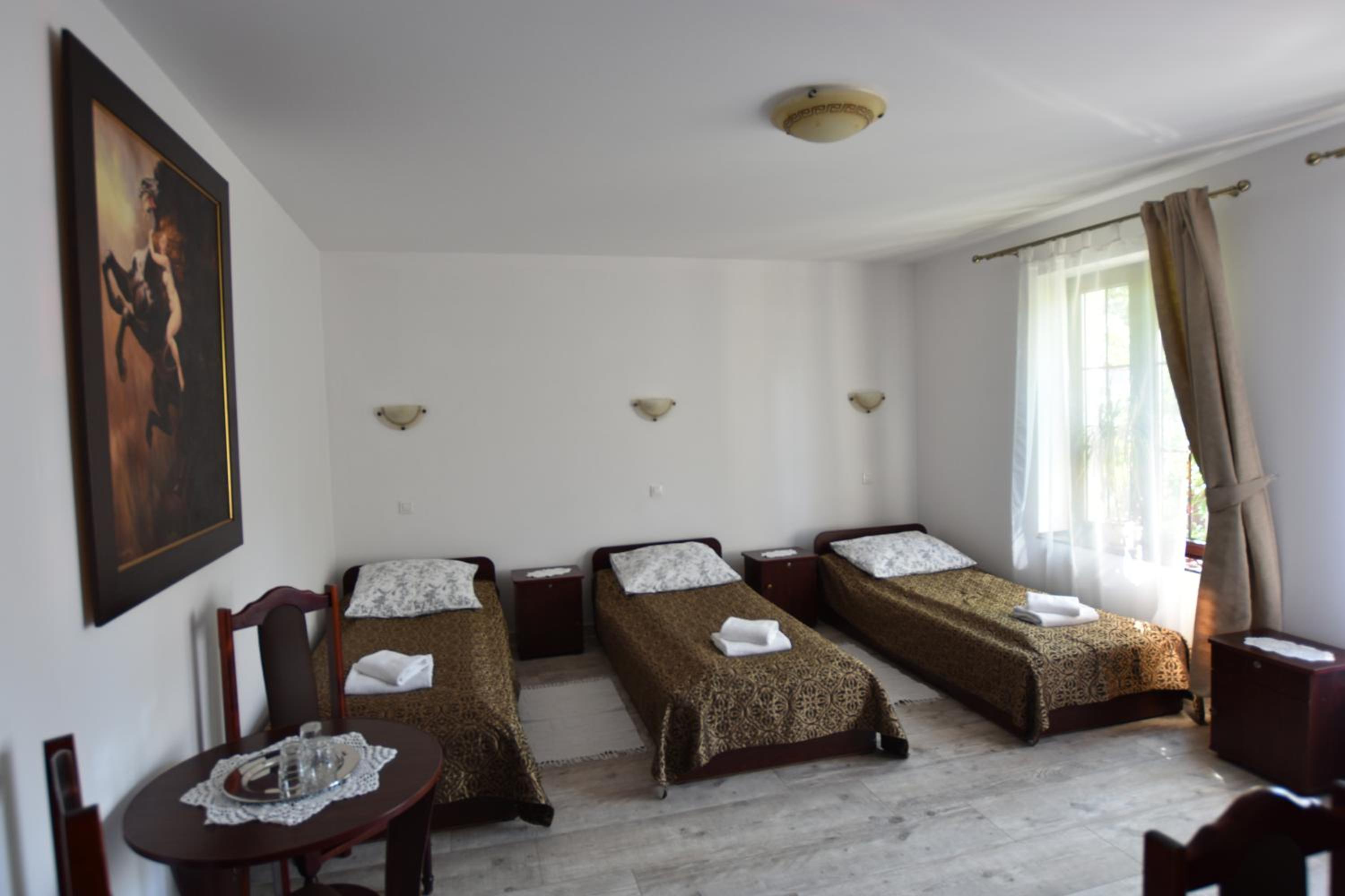 Standard Triple Room - Photo 2