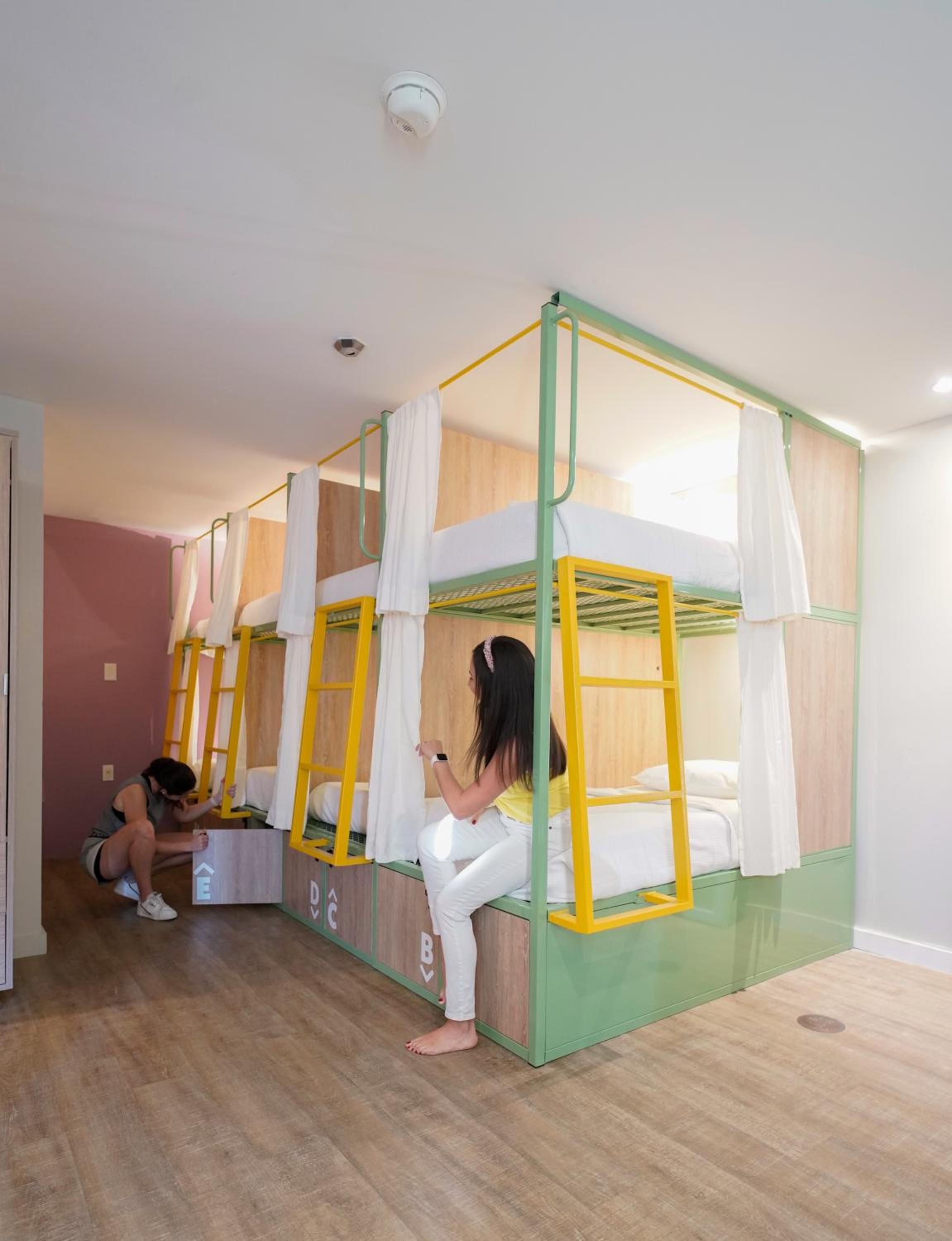 Bed in 8-Bed Dormitory Room photo 3