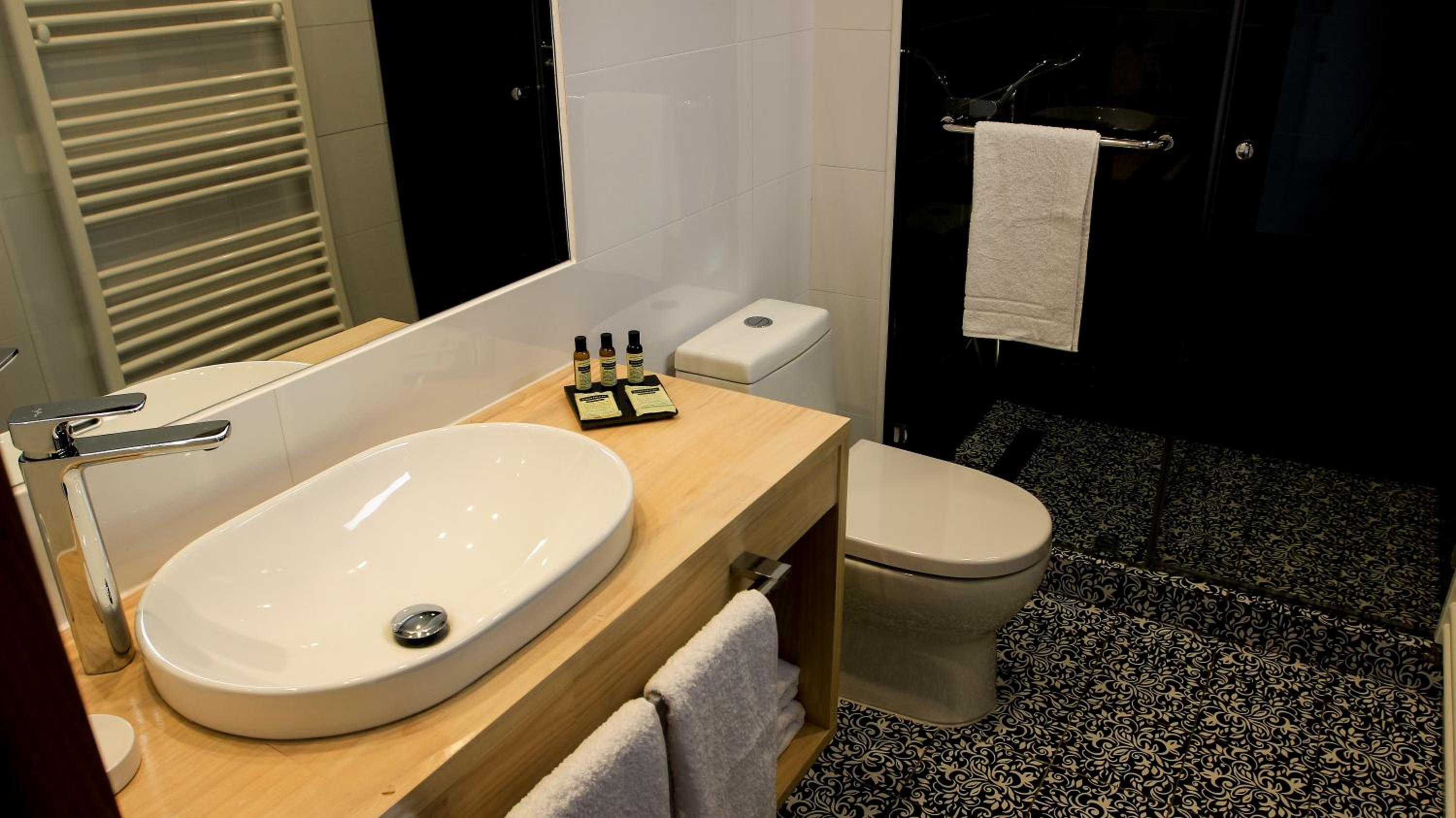 Deluxe Suite with Sea View photo 3