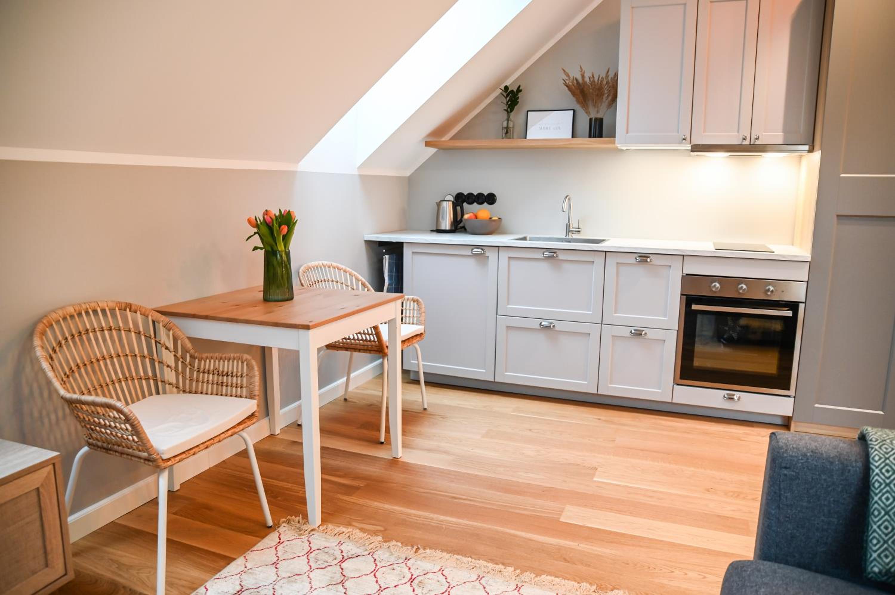 One-Bedroom Apartment - Photo 11
