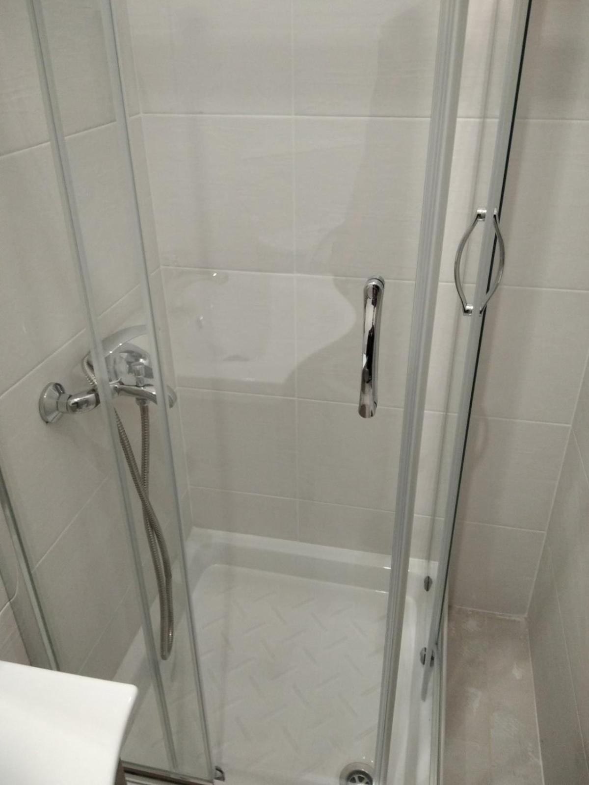 Double Room - Photo 5