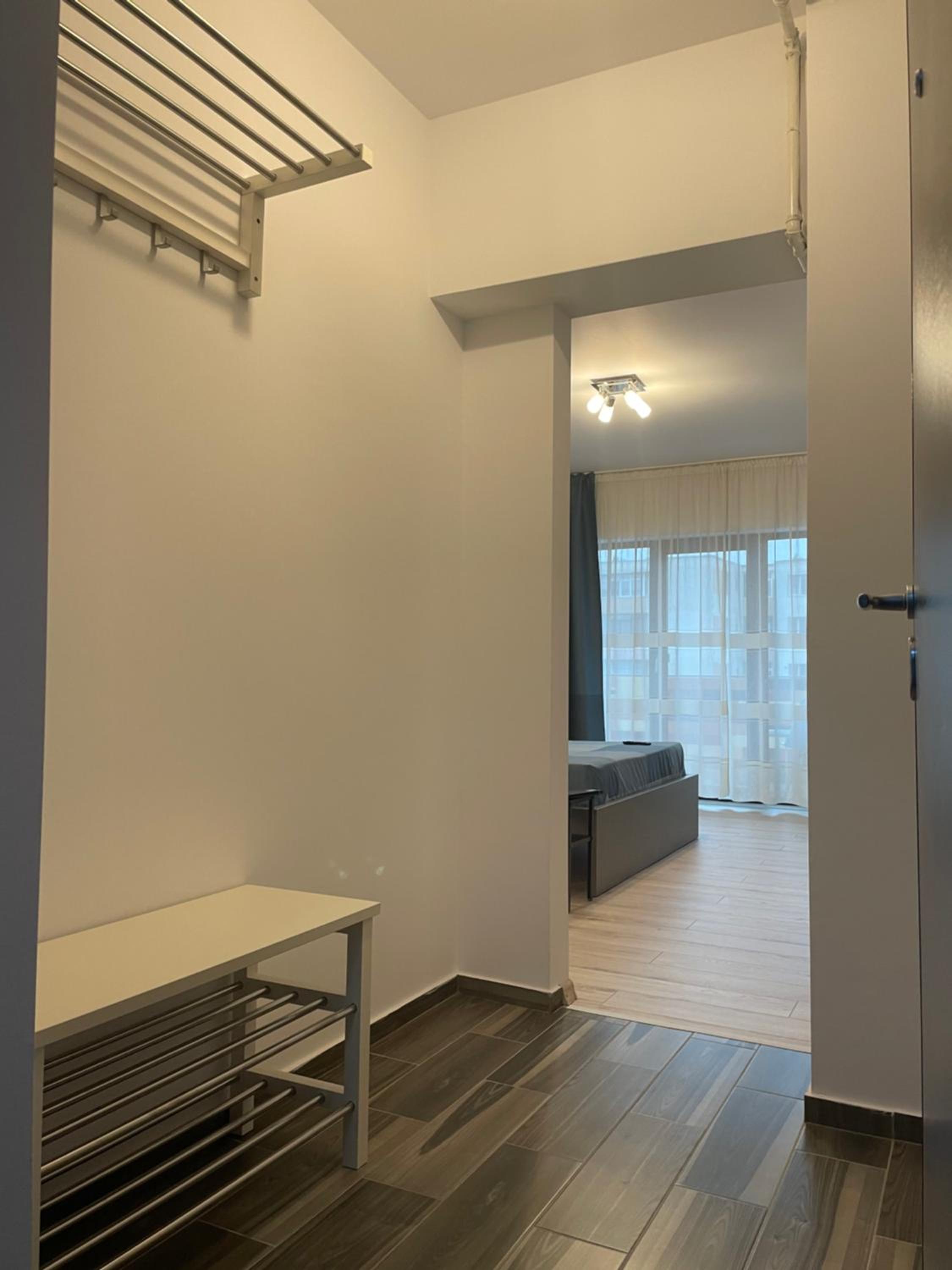 Studio with Balcony - Photo 10