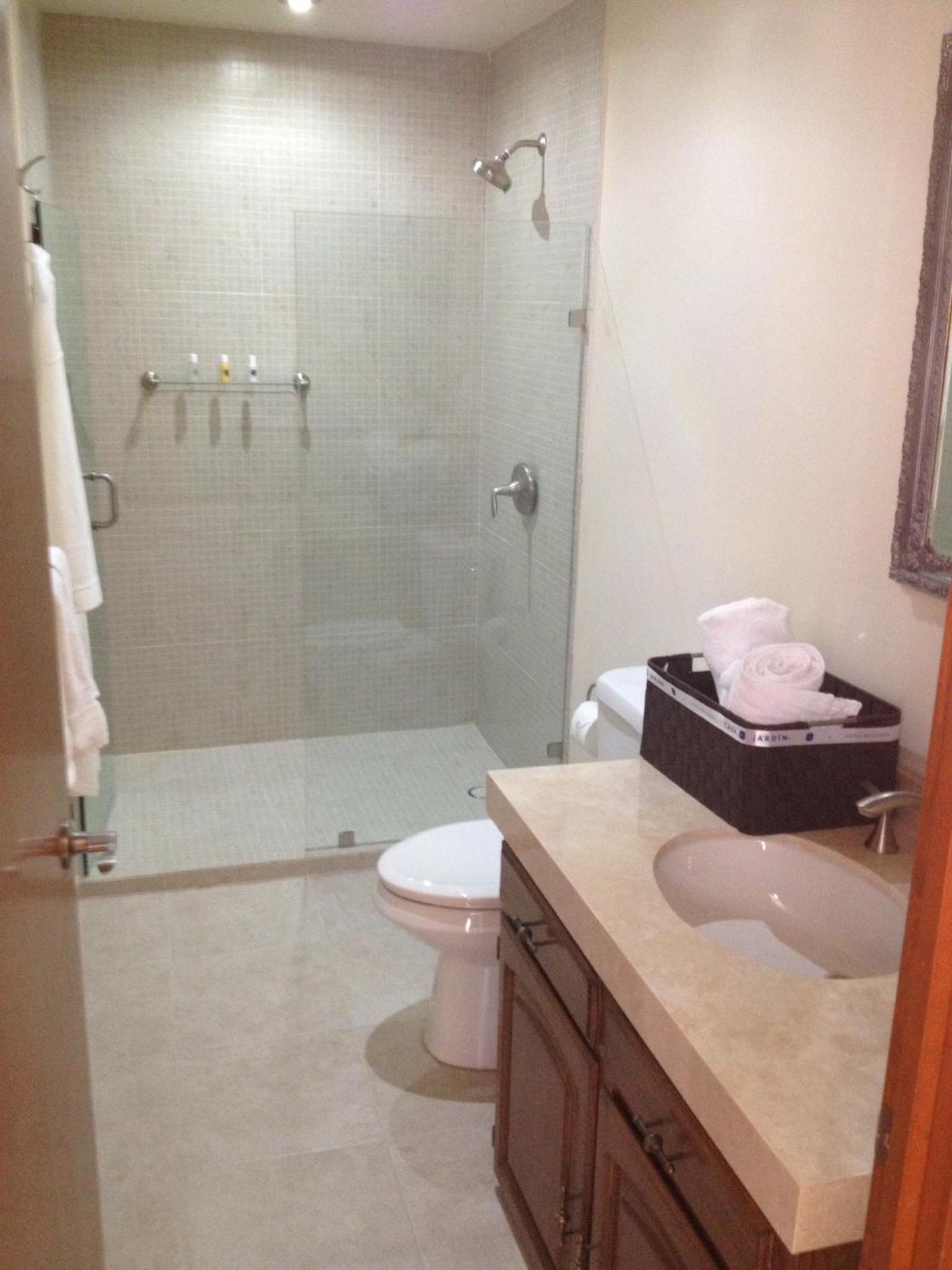 Deluxe Queen Room photo 3
