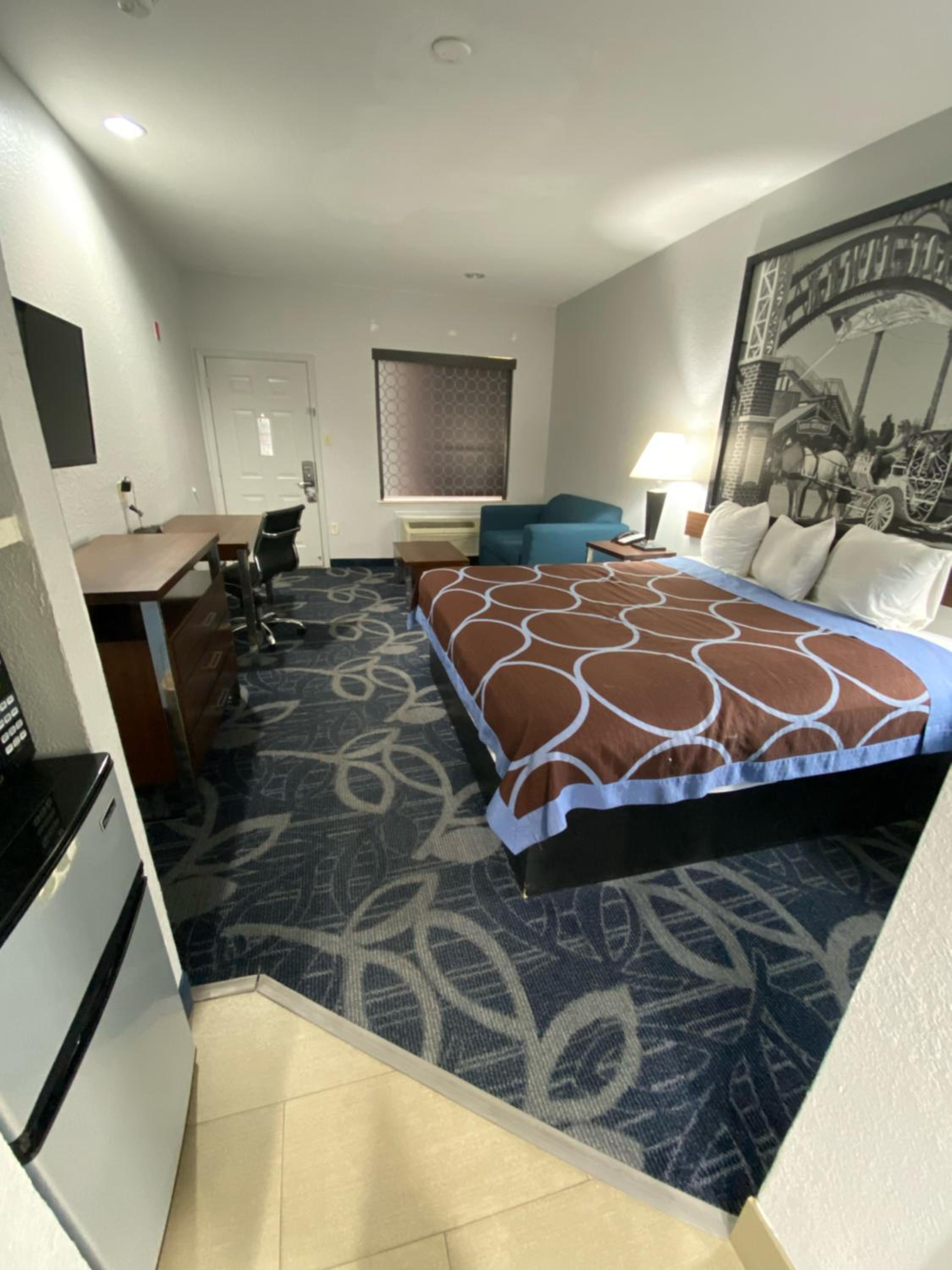 King Room - Non-Smoking