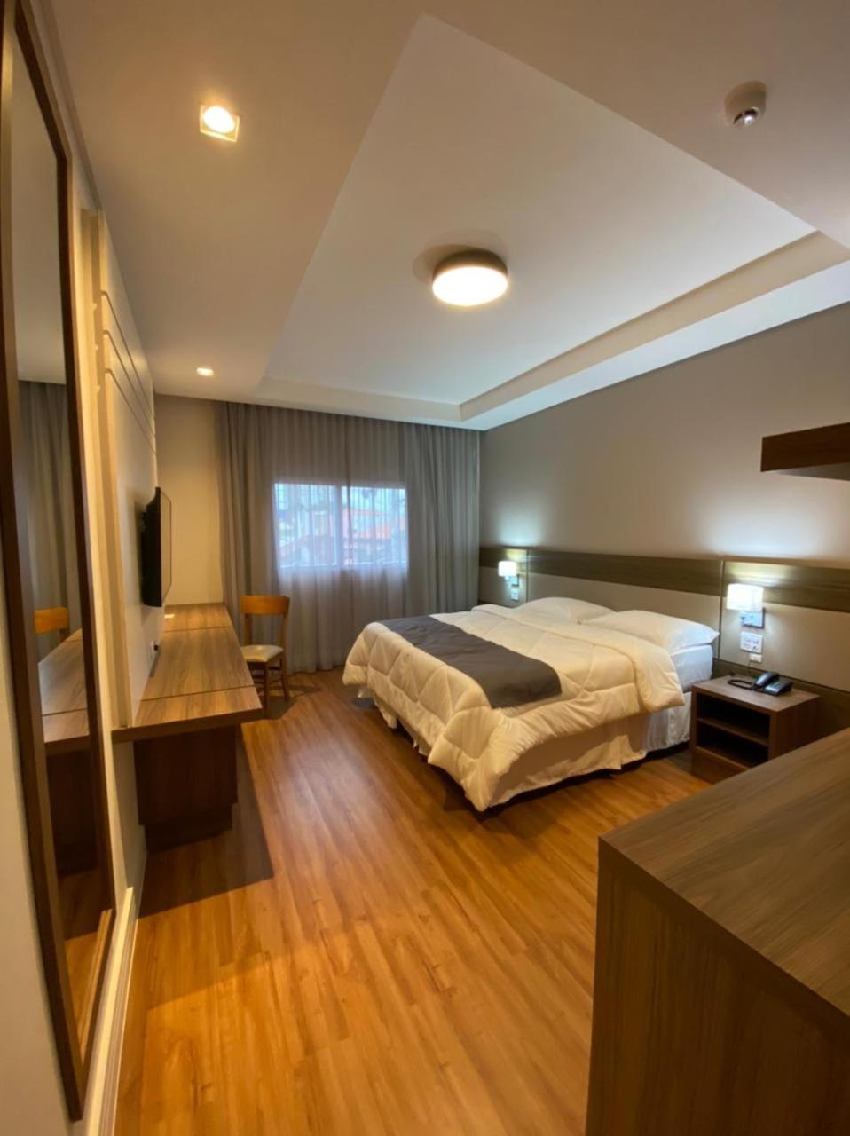Queen Suite