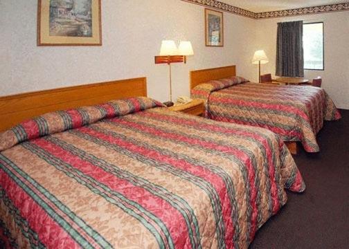 Double Room - Photo 7