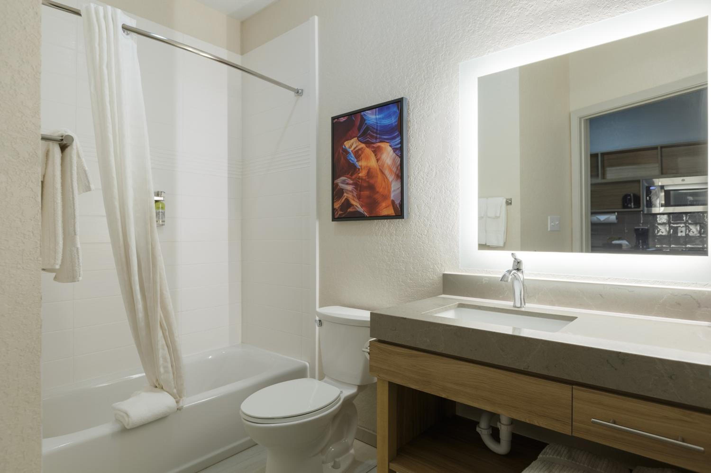 Studio Queen Suite photo 3