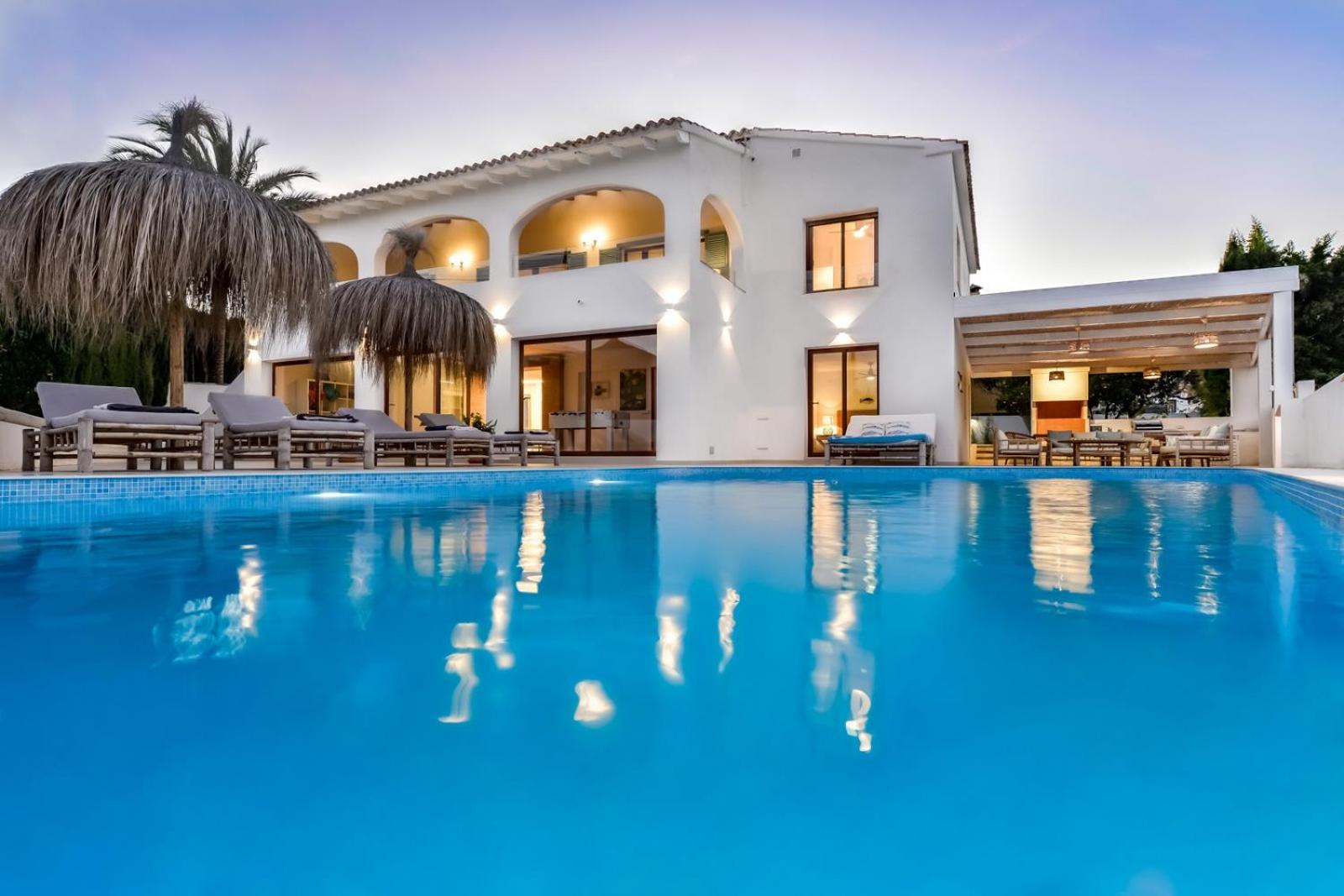 Villa with Private Pool photo 2