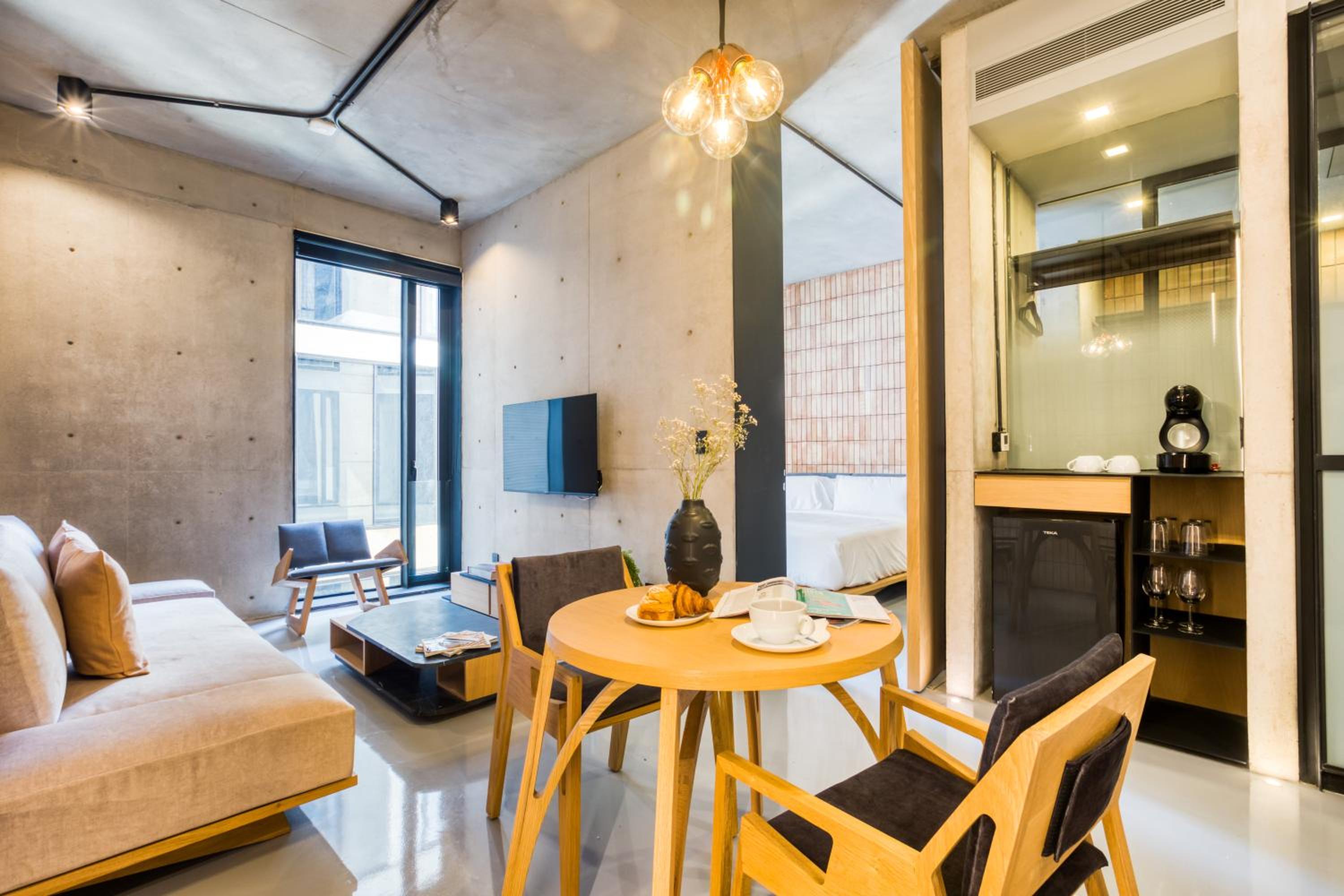 Deluxe Apartment