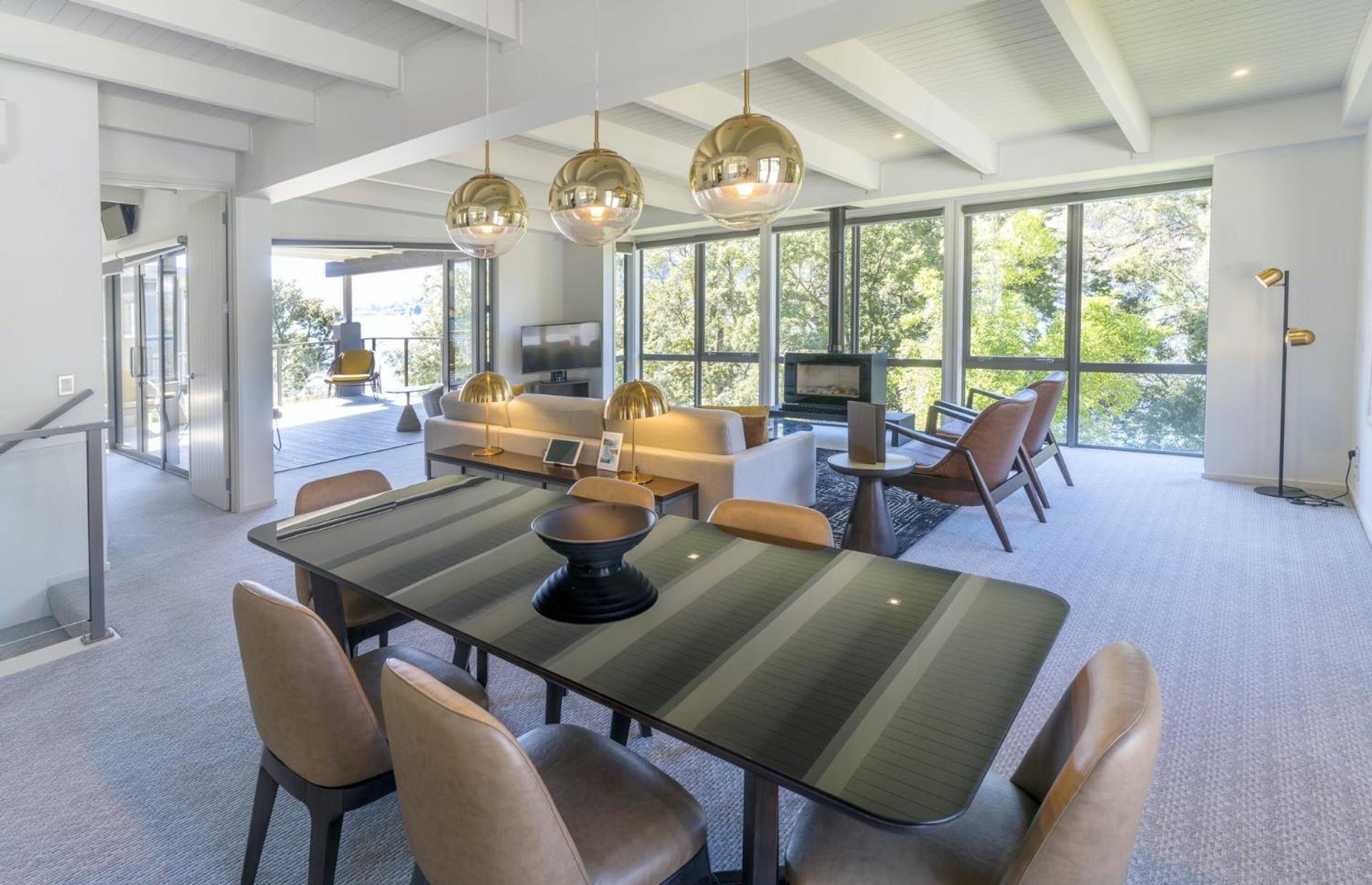 The Rees Residence - Lake View