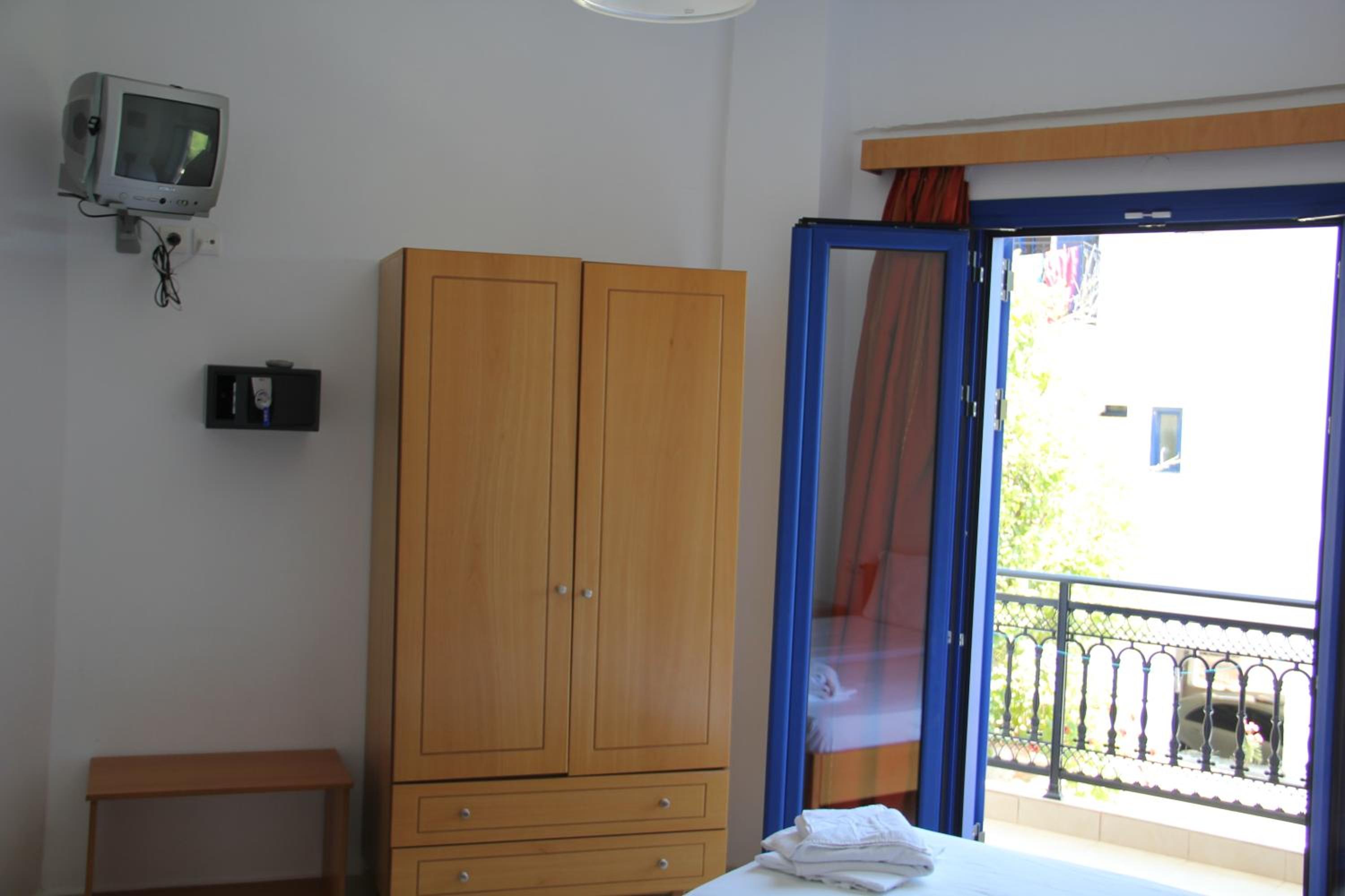 Two-Bedroom Apartment - Photo 10