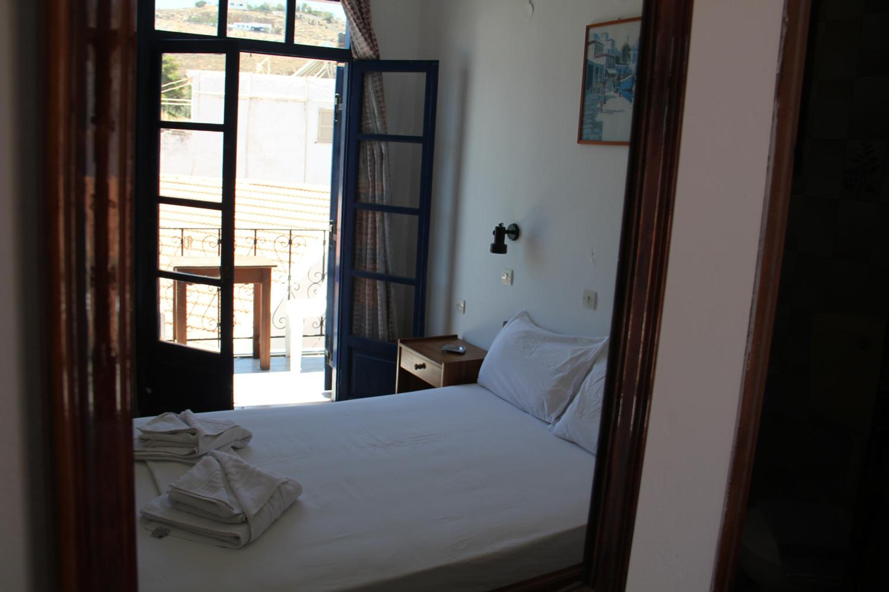 Double or Twin Room with City View - Photo 1