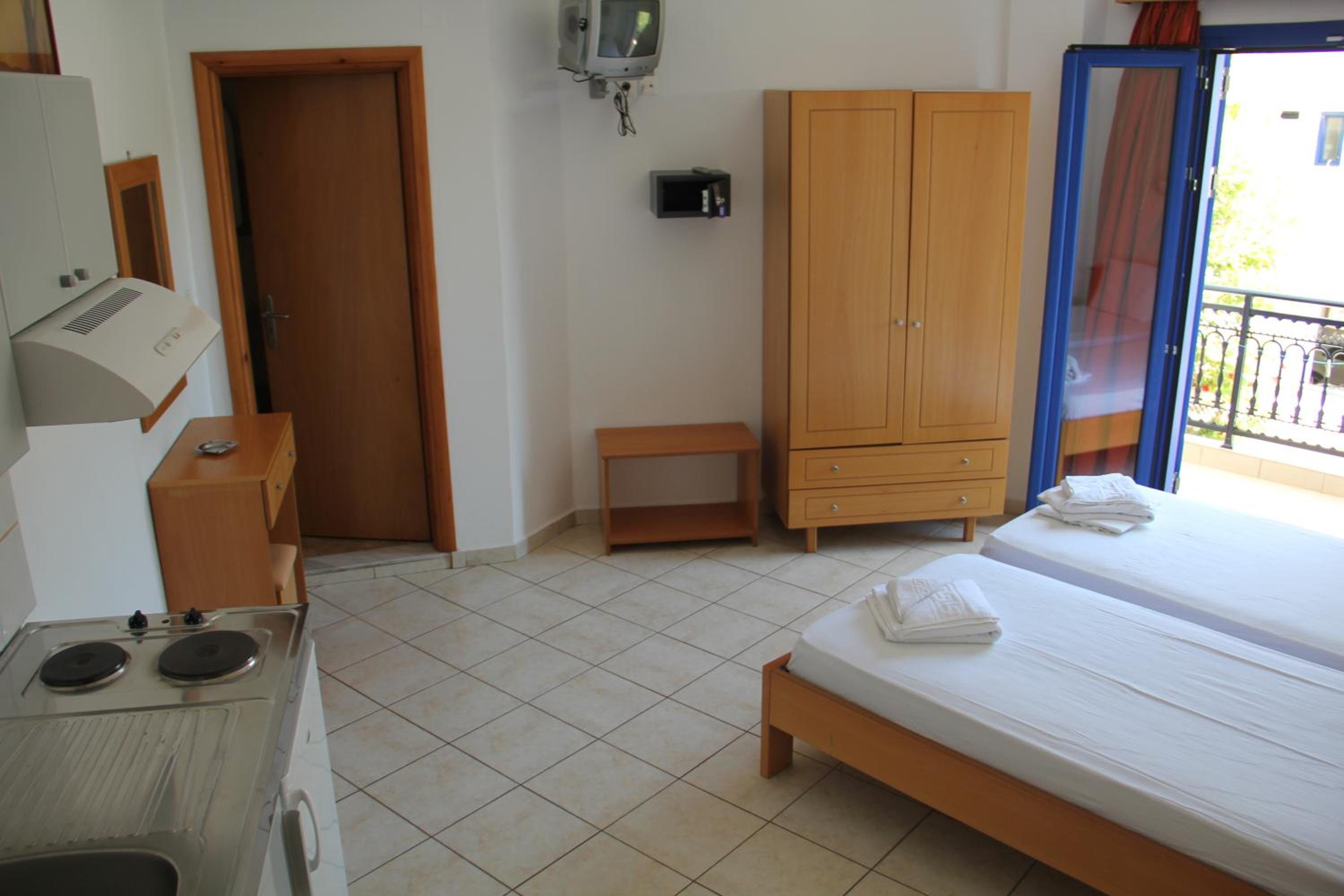 Two-Bedroom Apartment - Photo 7