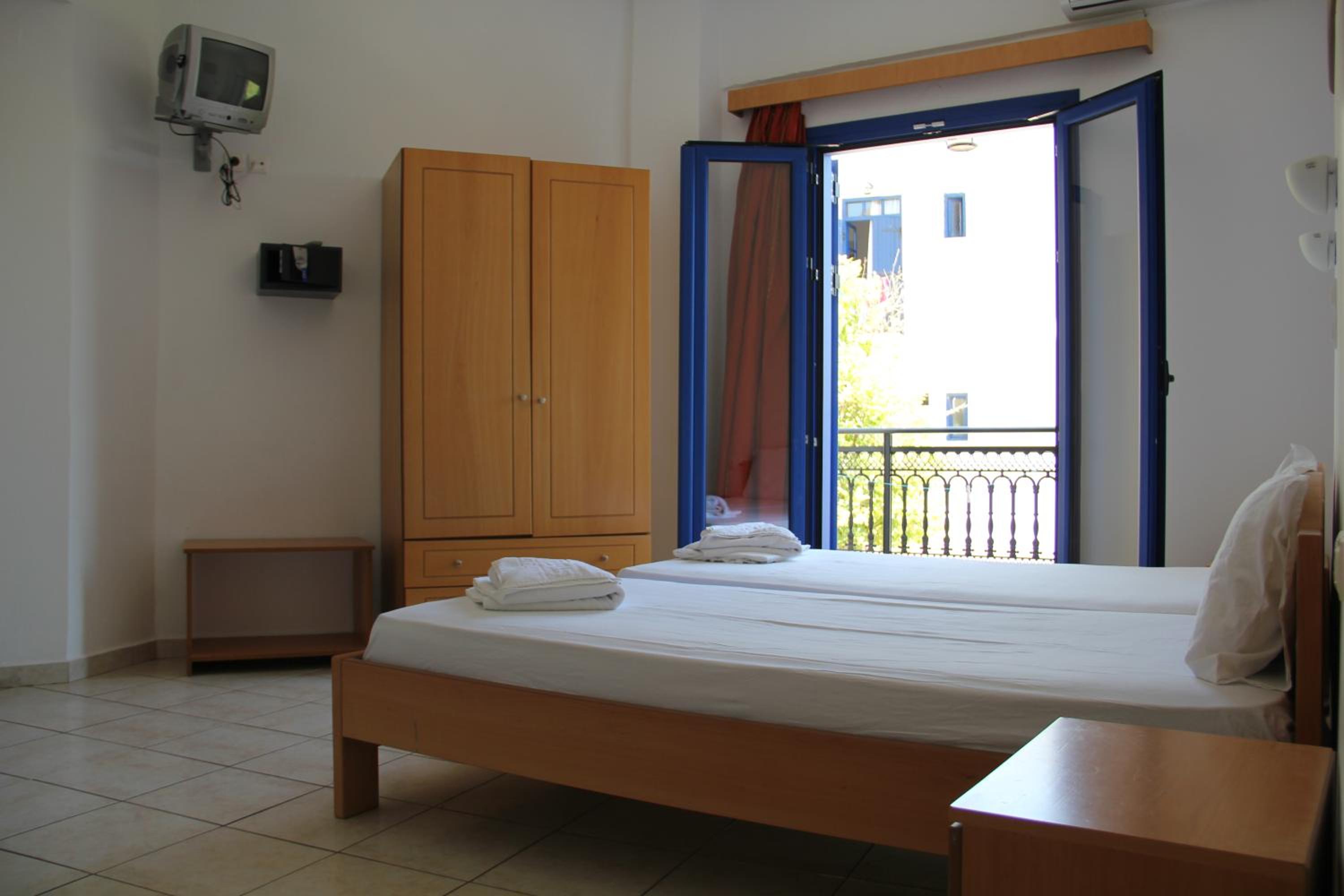 Two-Bedroom Apartment - Photo 6
