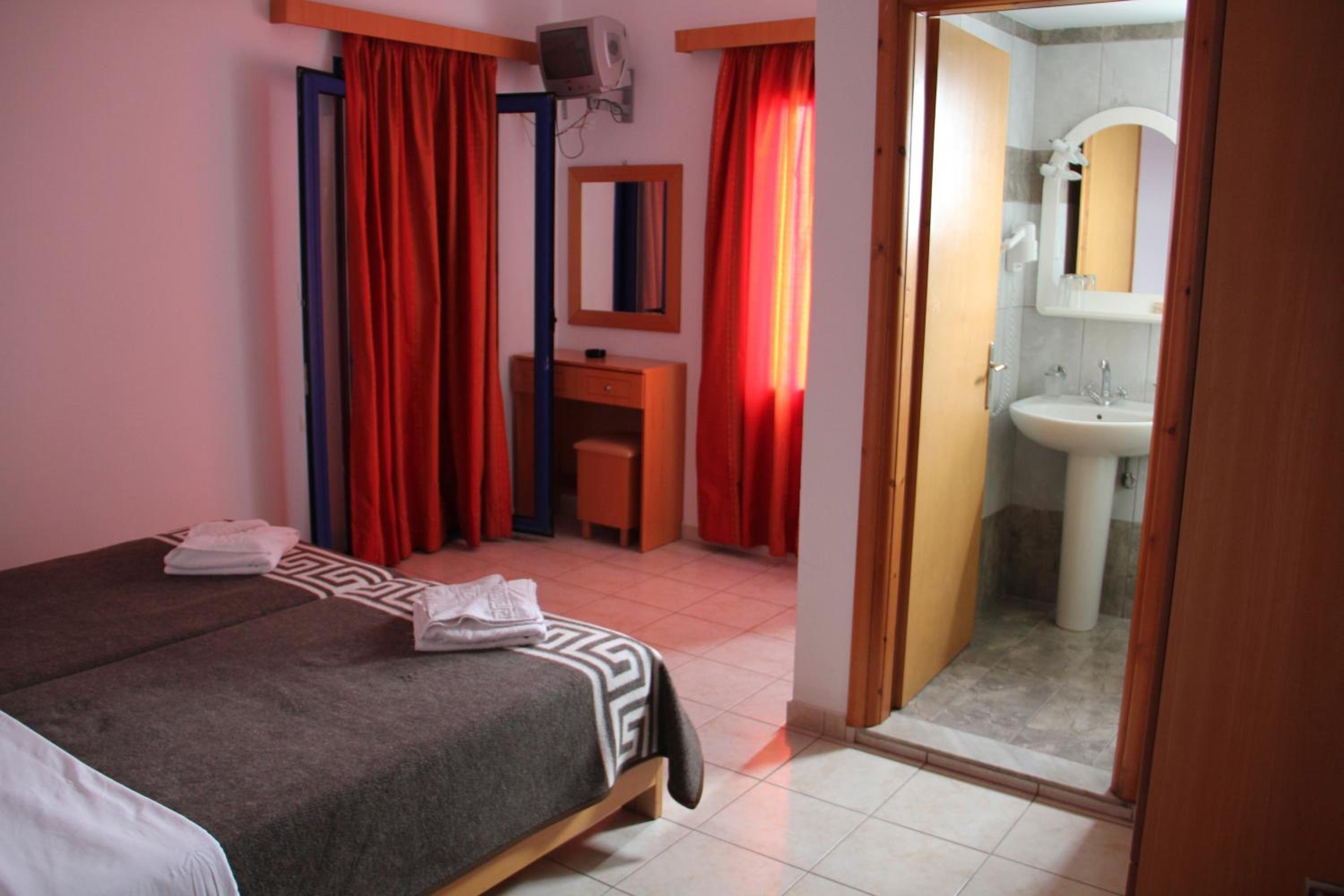 Superior Double or Twin Room with Sea View - Photo 6