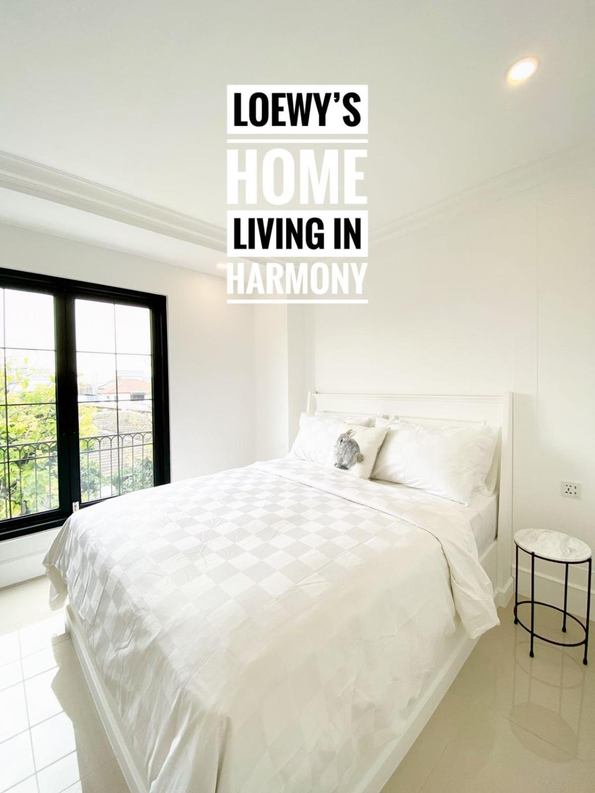 Queen Room with Balcony - Photo 5