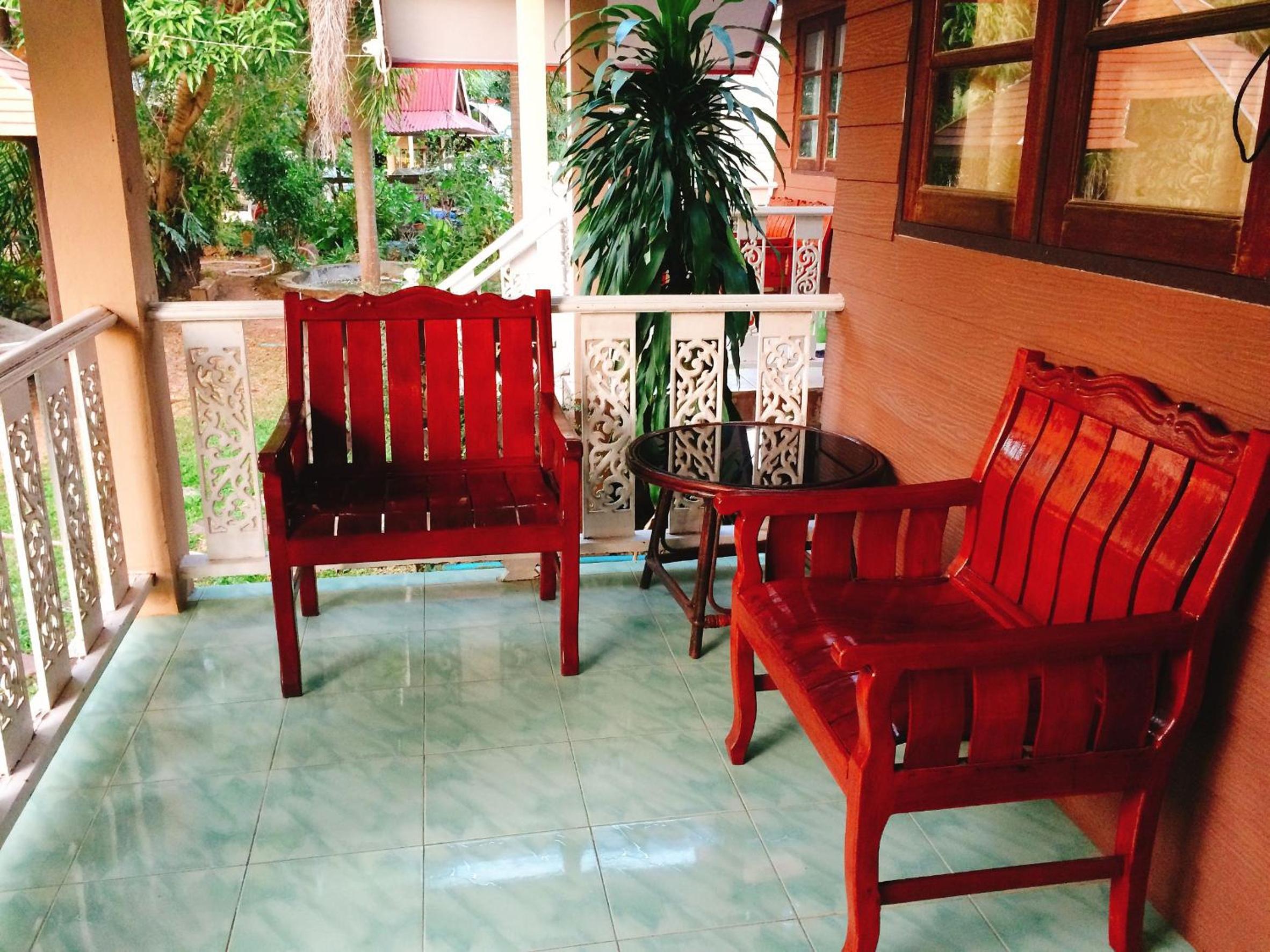 Double Room with Balcony - Photo 2