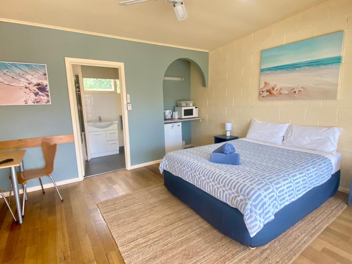 Standard Queen Room photo 3