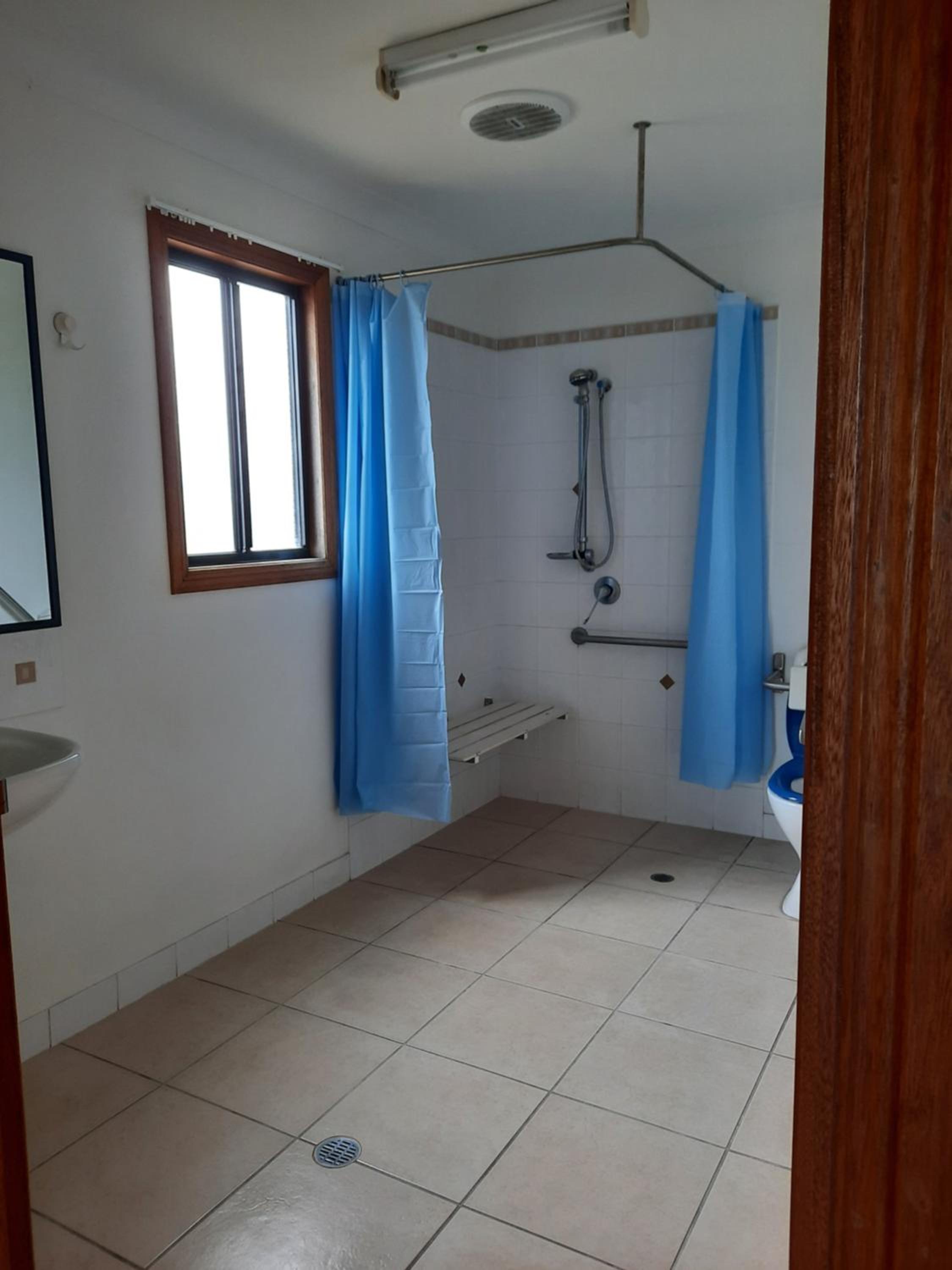 Double Room with Patio - Photo 3