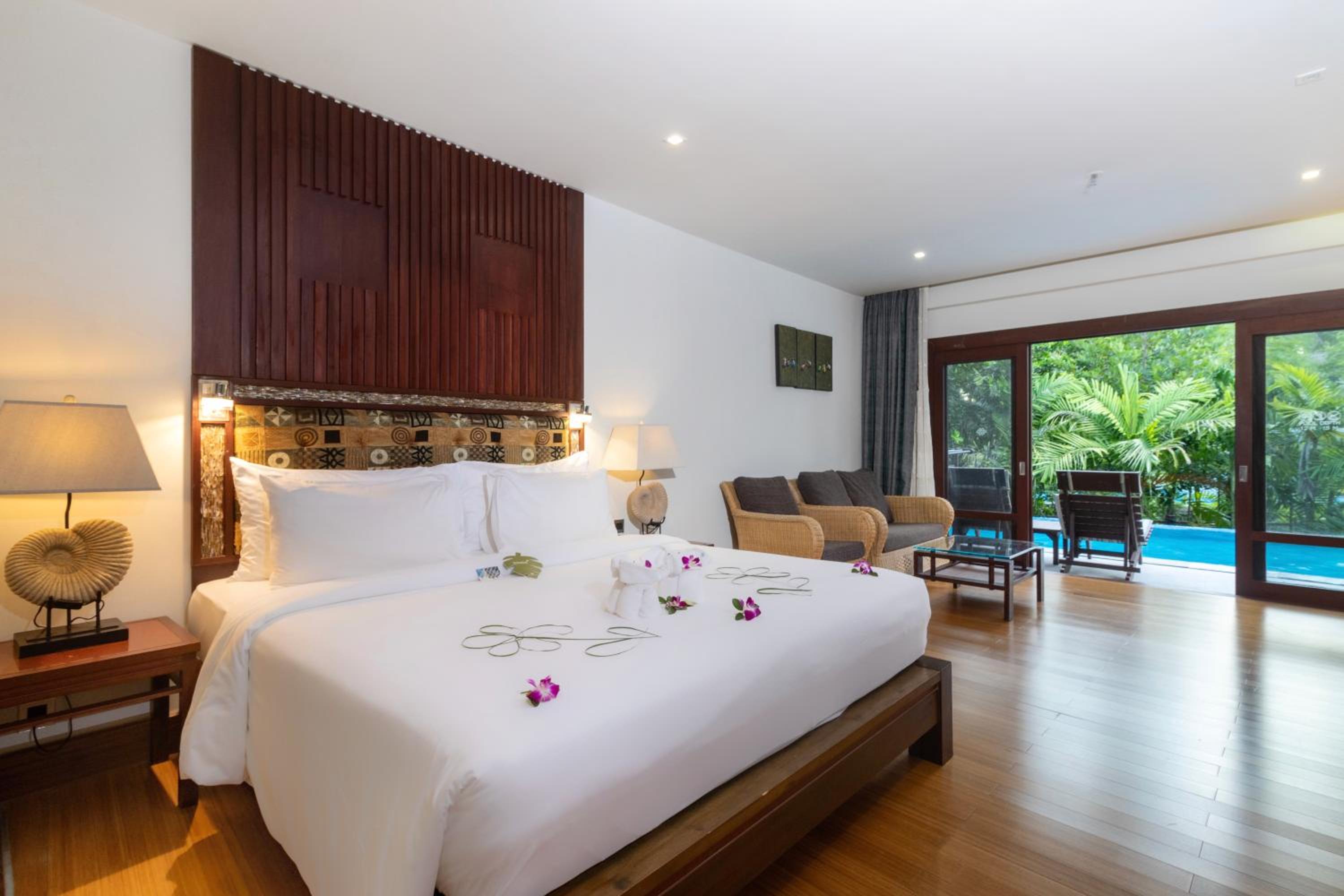 Deluxe Double or Twin Room With Pool Access - Adults Only - Photo 6