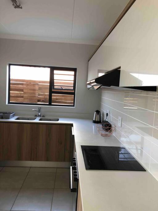 Three-Bedroom Apartment - Photo 9