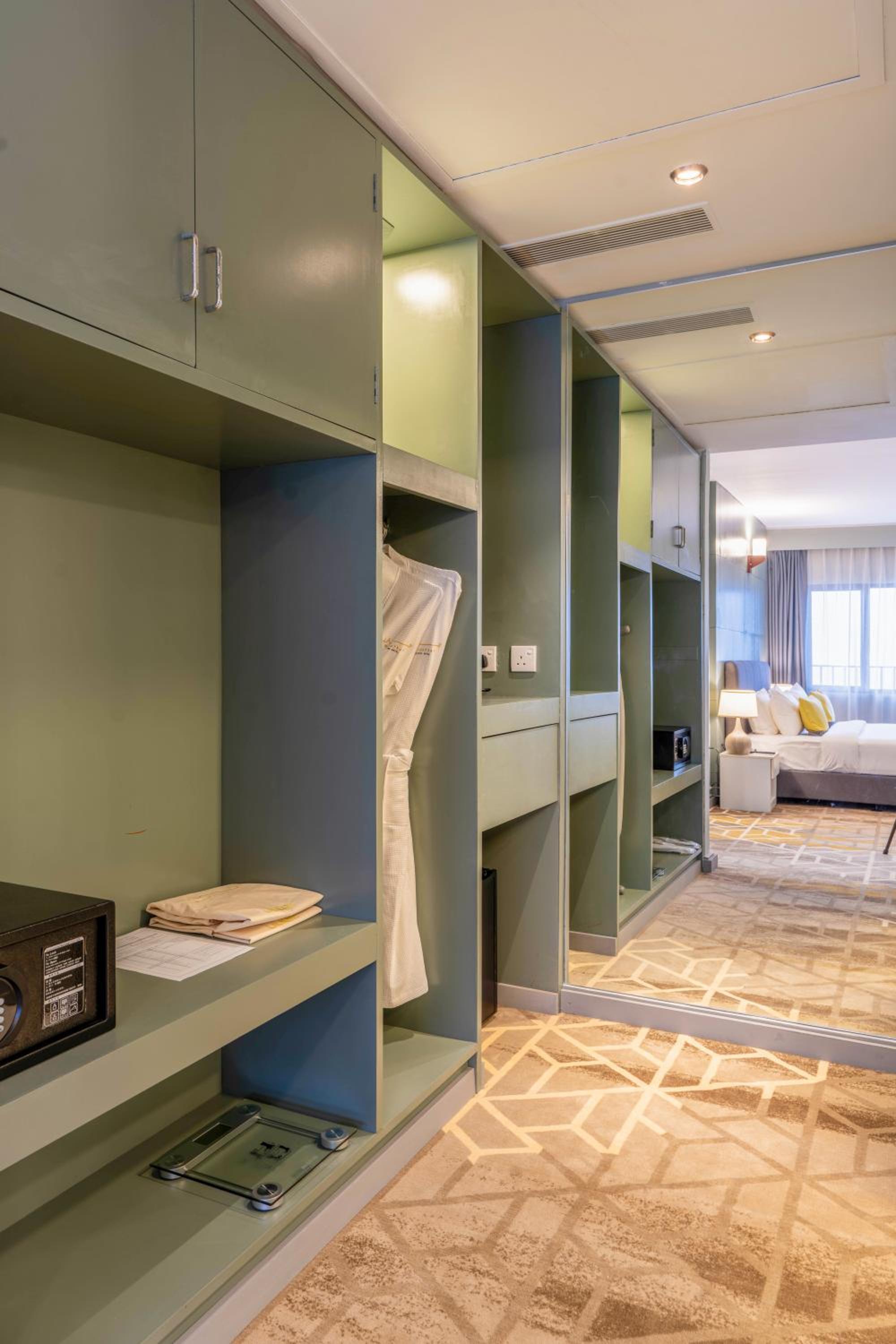 Executive Suite (Free Return Airport Transfer & 10% discount on Food & Beverage) - Photo 1