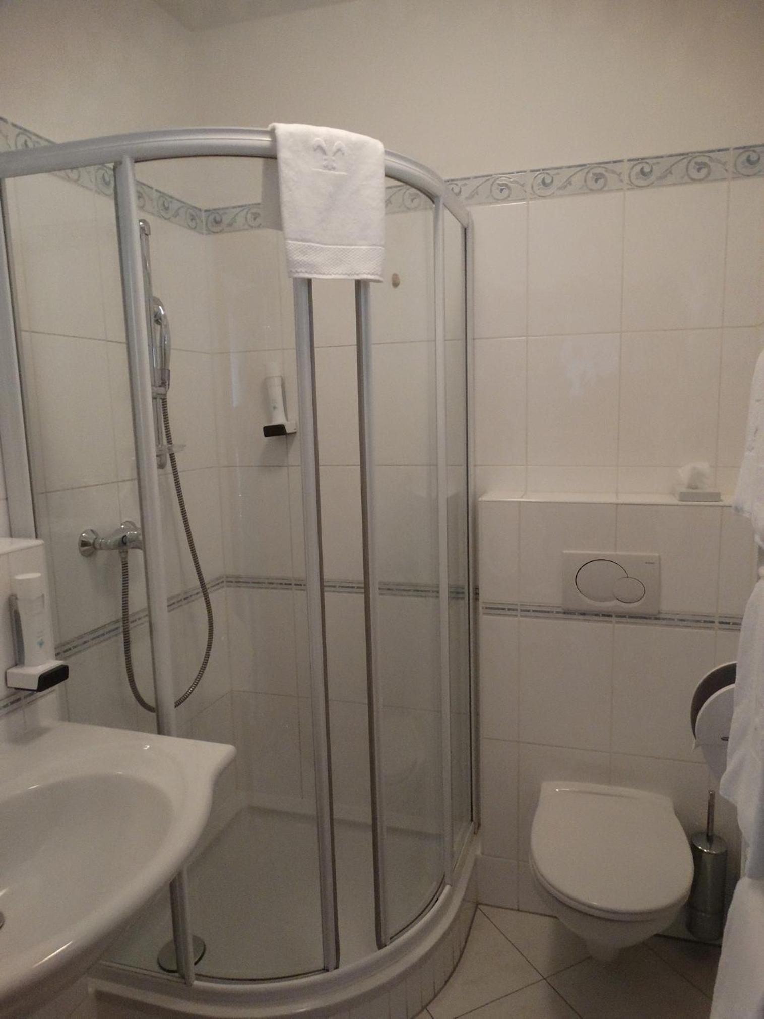 Budget Double Room - Annex Building - Photo 8