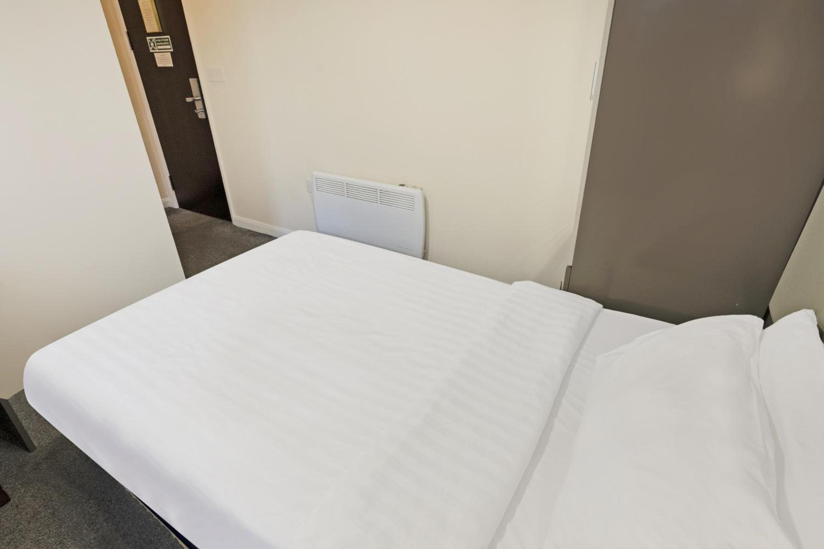 Standard Single Room - Photo 4